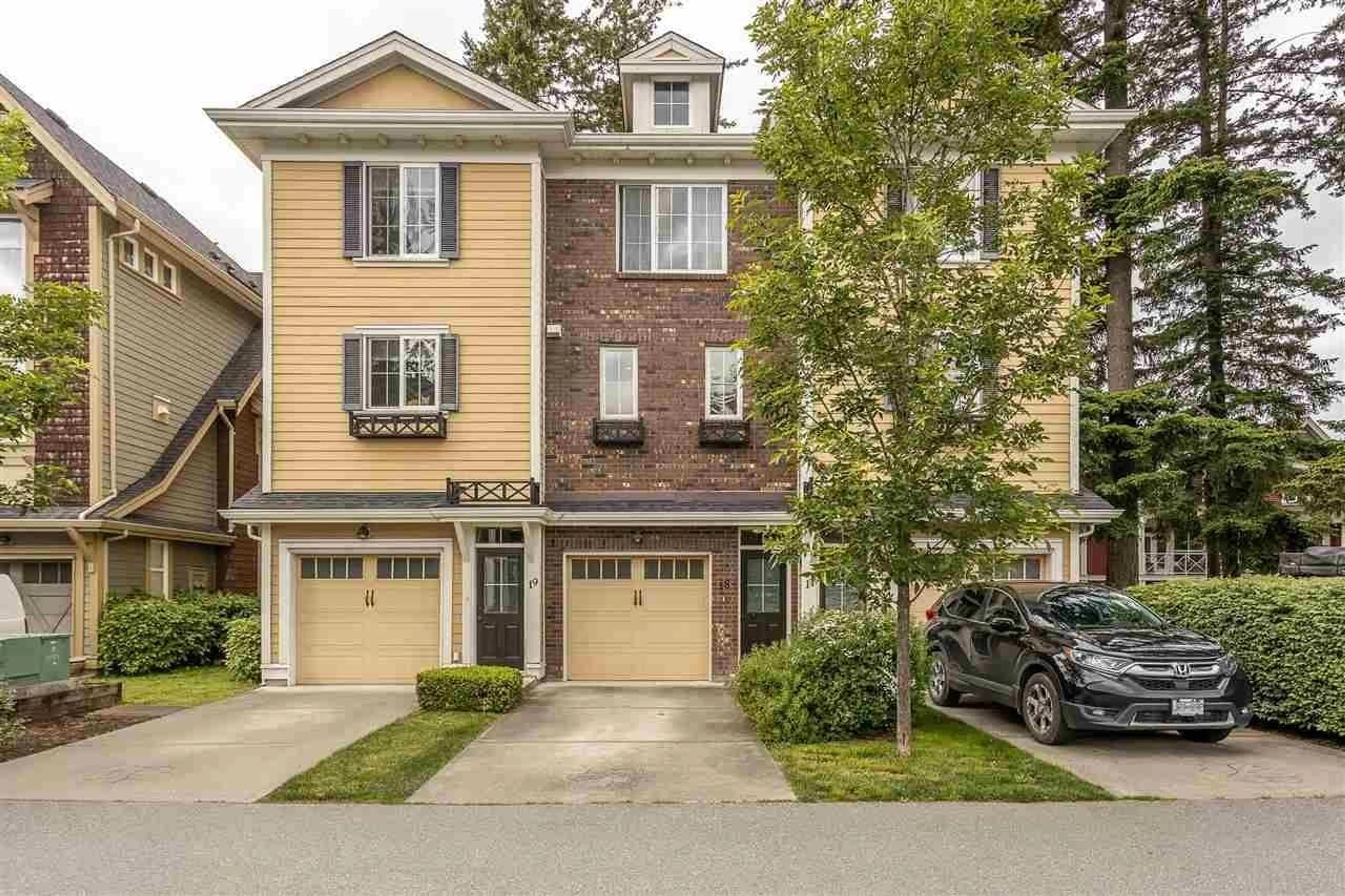 Home with brick exterior material, street for 18 - 5805 SAPPERS WAY, Chilliwack British Columbia V2R0L7