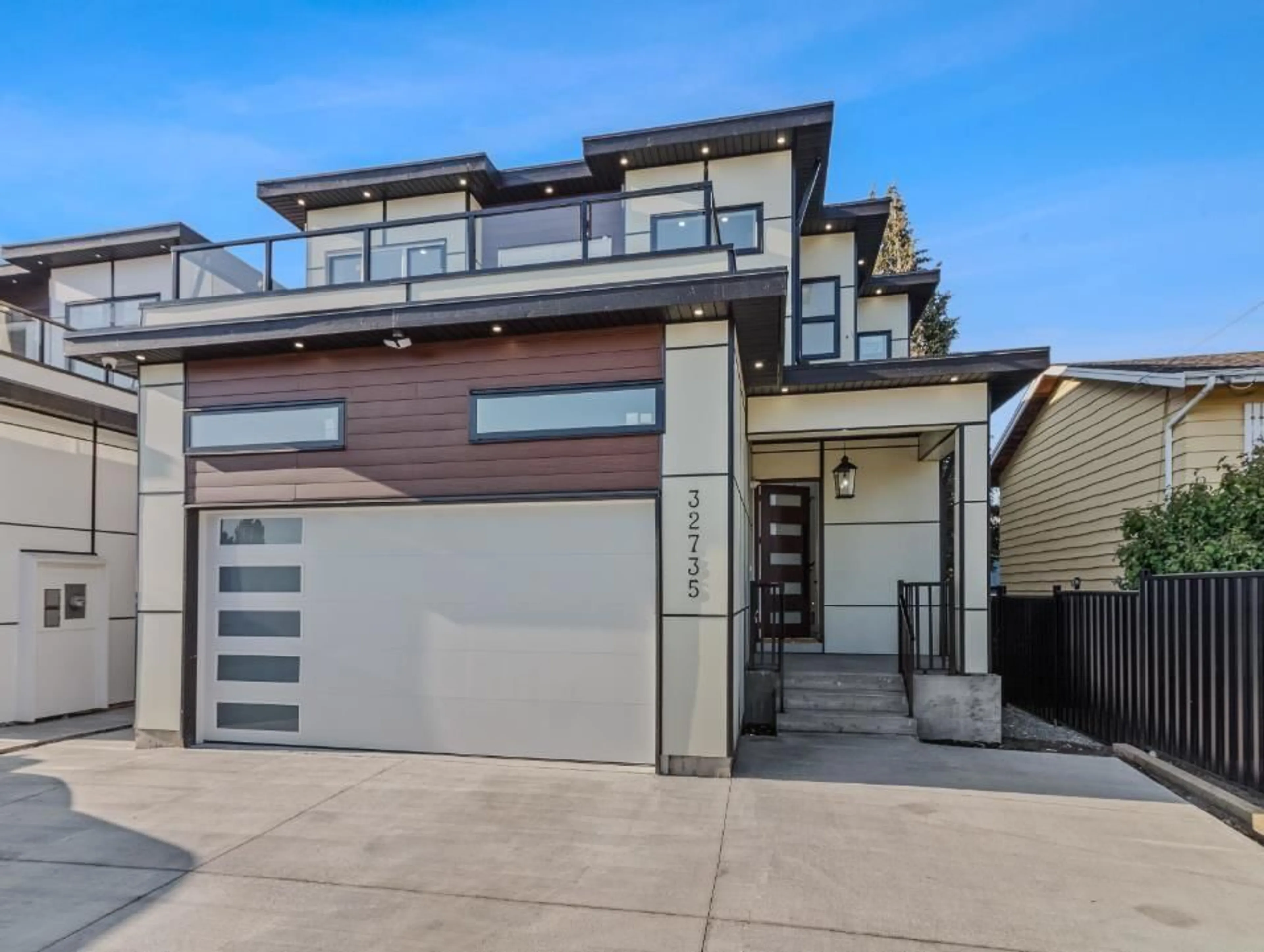 Home with brick exterior material, street for 32735 MARSHALL ROAD, Abbotsford British Columbia V2S1J6