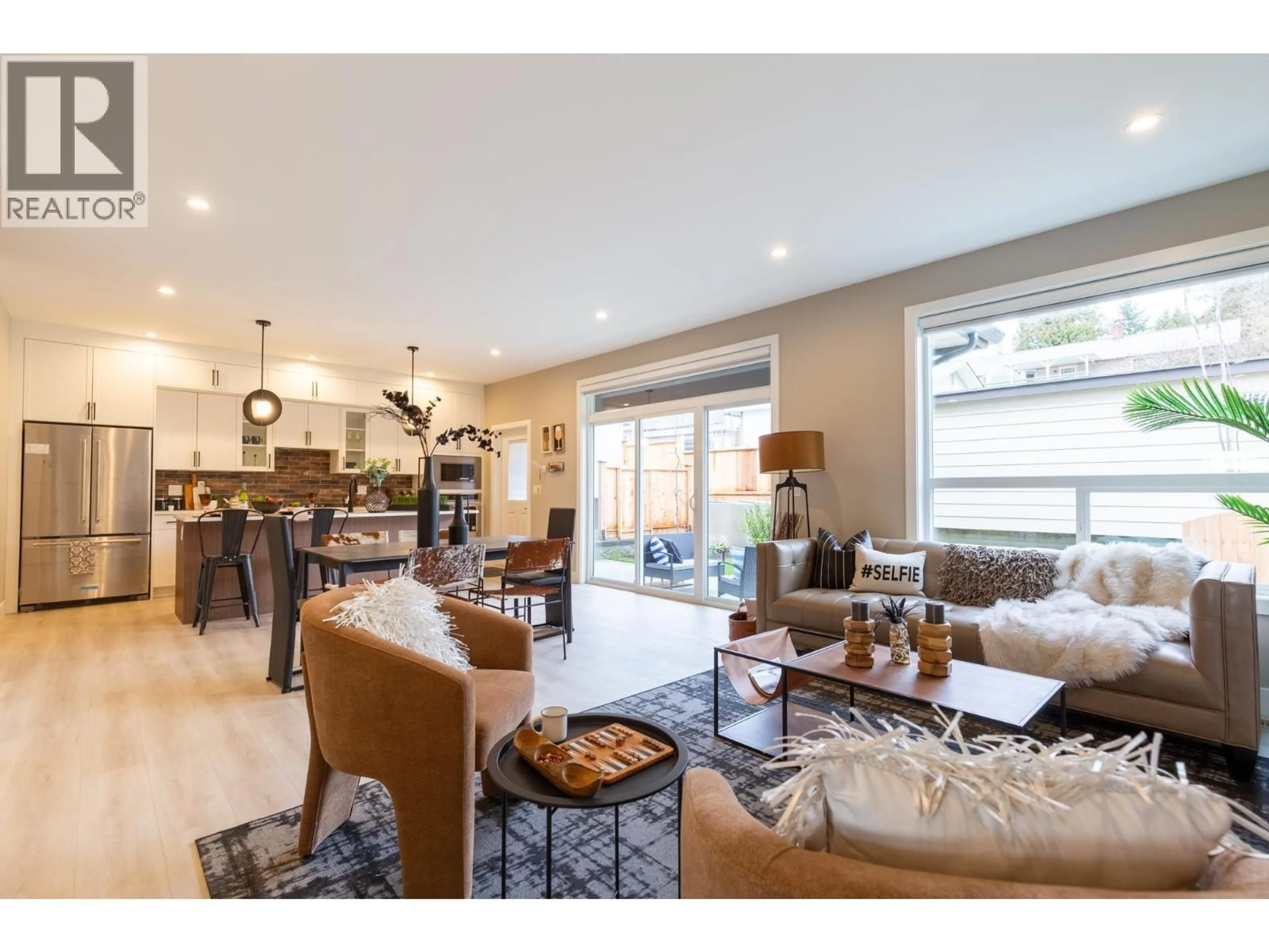 Living room with furniture, unknown for 103 - 1211 THOMAS AVENUE, Coquitlam British Columbia V3K2L1