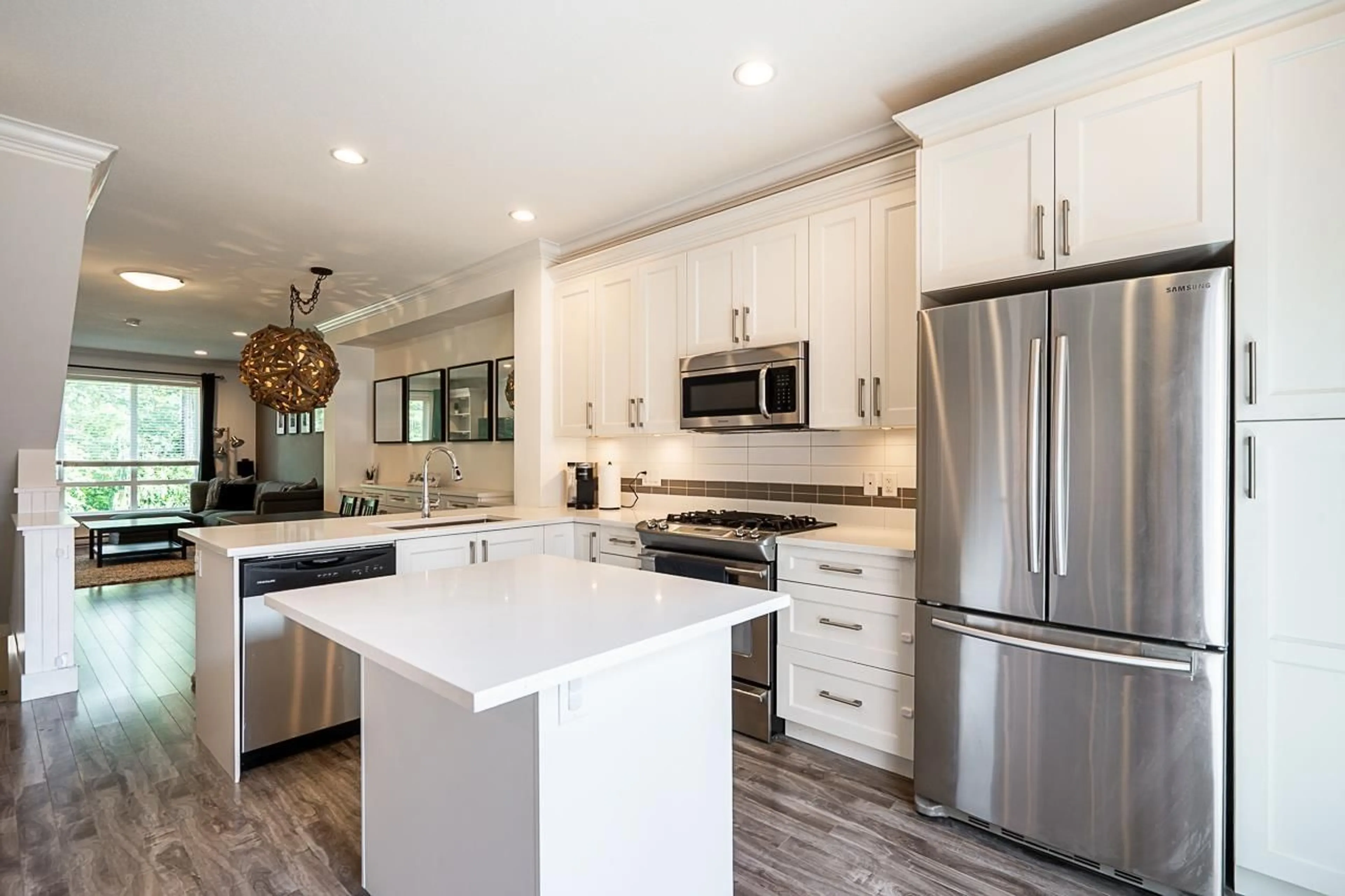 Open concept kitchen, unknown for 4 - 3039 156 STREET, Surrey British Columbia V3S6T5