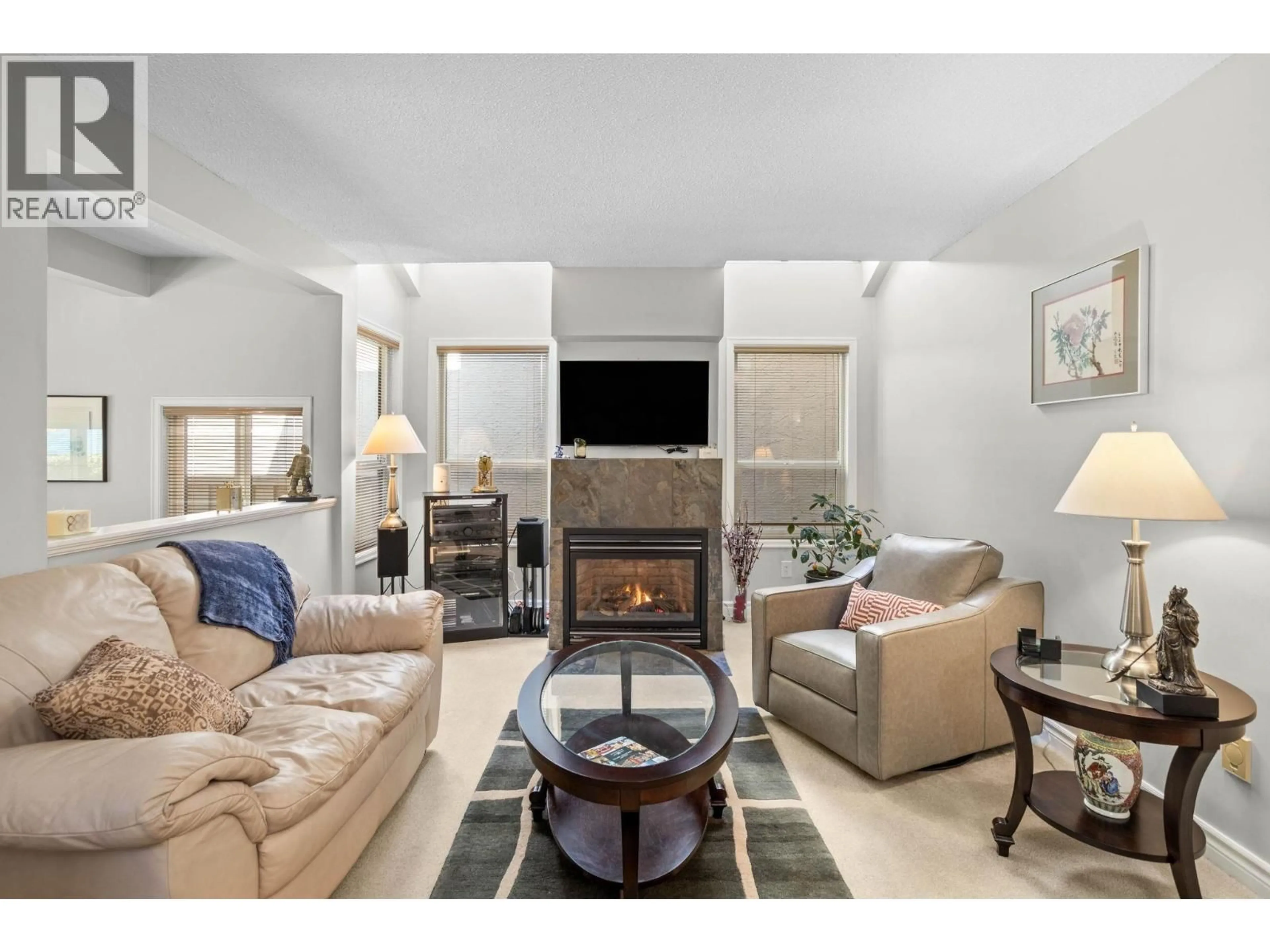 Living room with furniture, unknown for 1747 RUFUS DRIVE, North Vancouver British Columbia V7J3L8