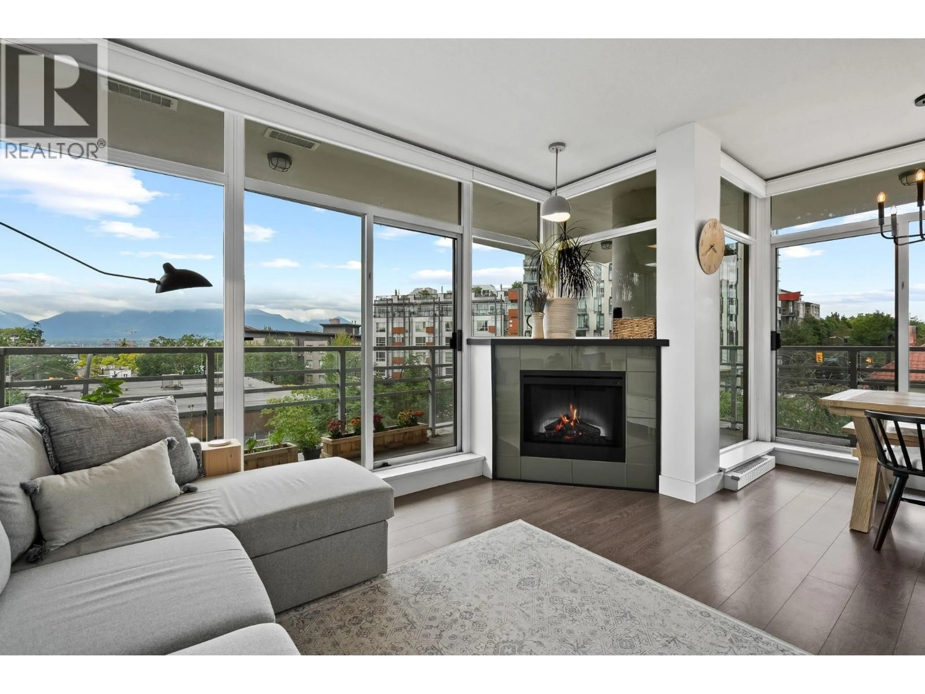 Living room with furniture, unknown for 311 - 298 11TH AVENUE, Vancouver British Columbia V5T4V9