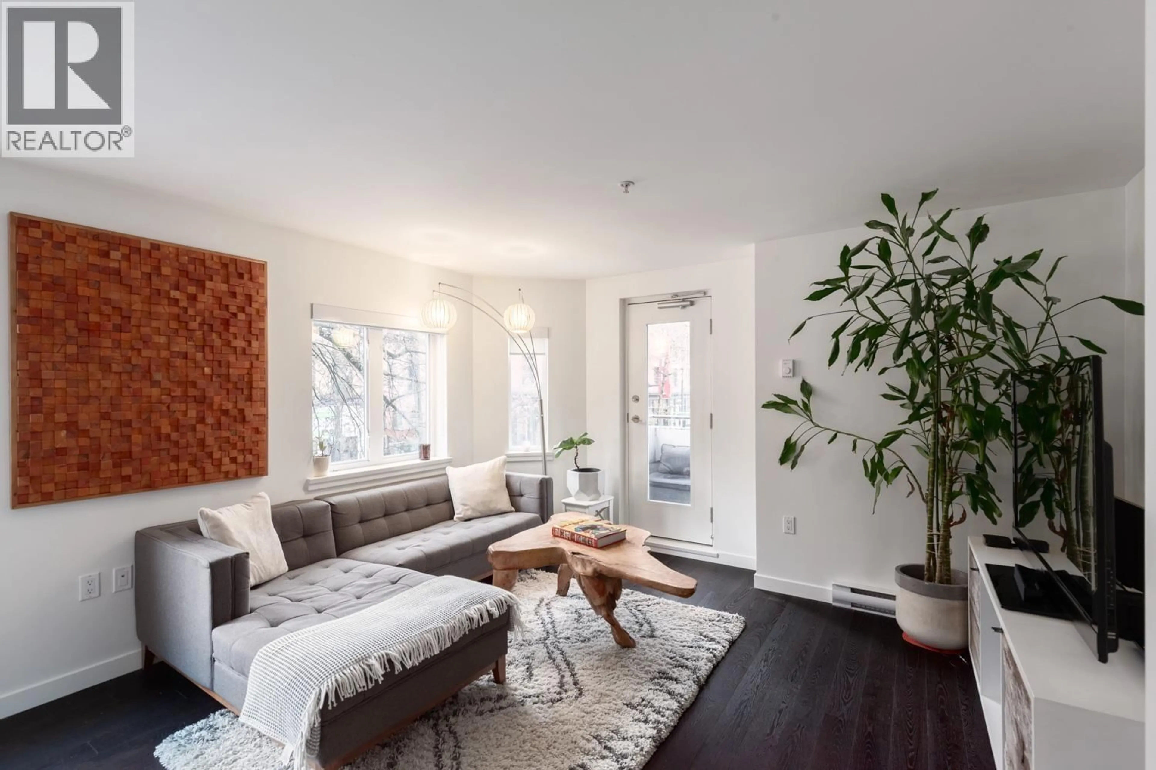 Living room with furniture, unknown for 203 - 370 CARRALL STREET, Vancouver British Columbia V6B2J3