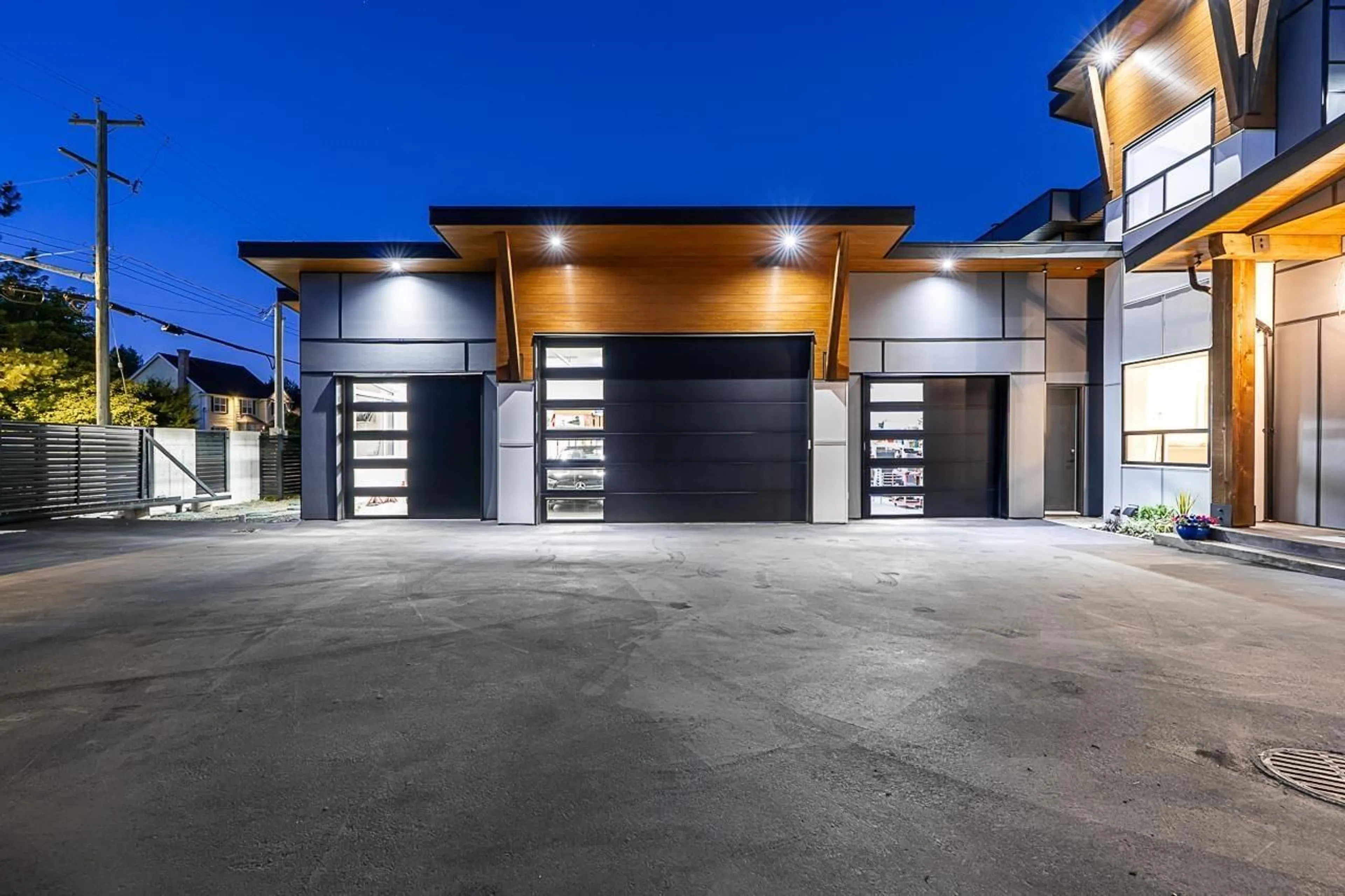 Indoor garage for 22838 88 AVENUE, Langley British Columbia V1M2R7