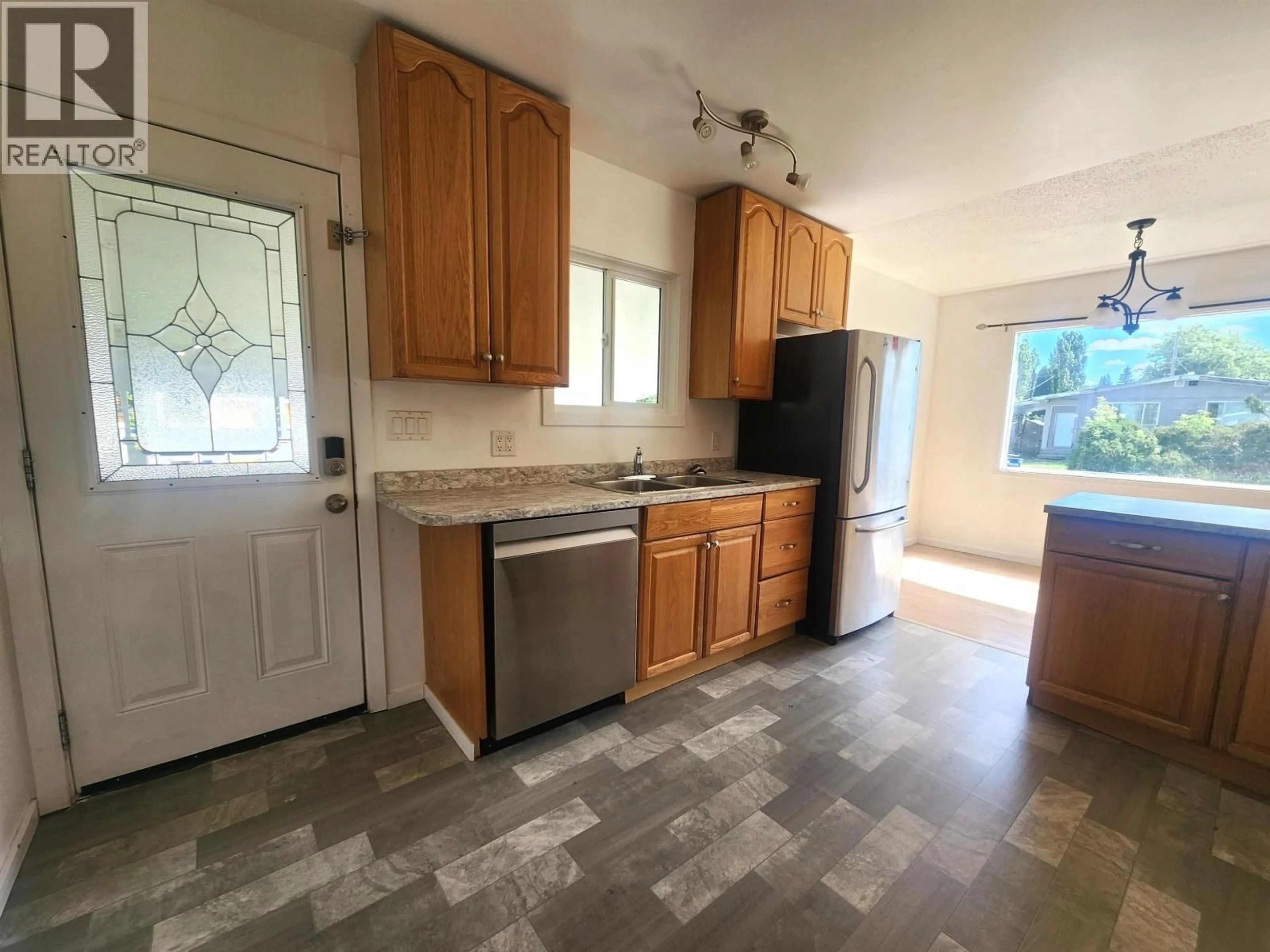 Standard kitchen, unknown for 2211 OAK STREET, Prince George British Columbia V2L1Z9