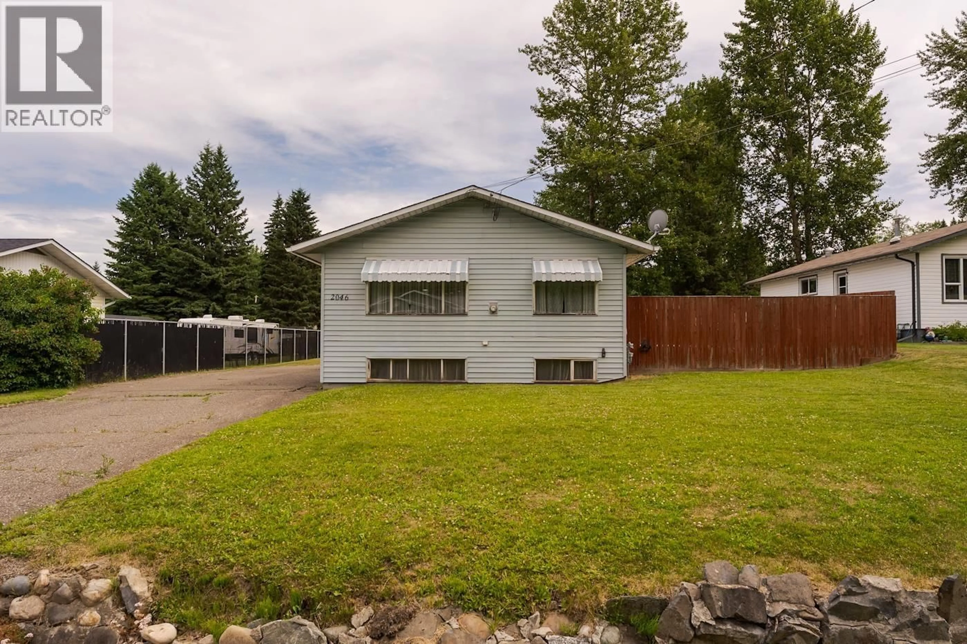 Home with vinyl exterior material, street for 2046 GAGNE PLACE, Prince George British Columbia V2K3E5