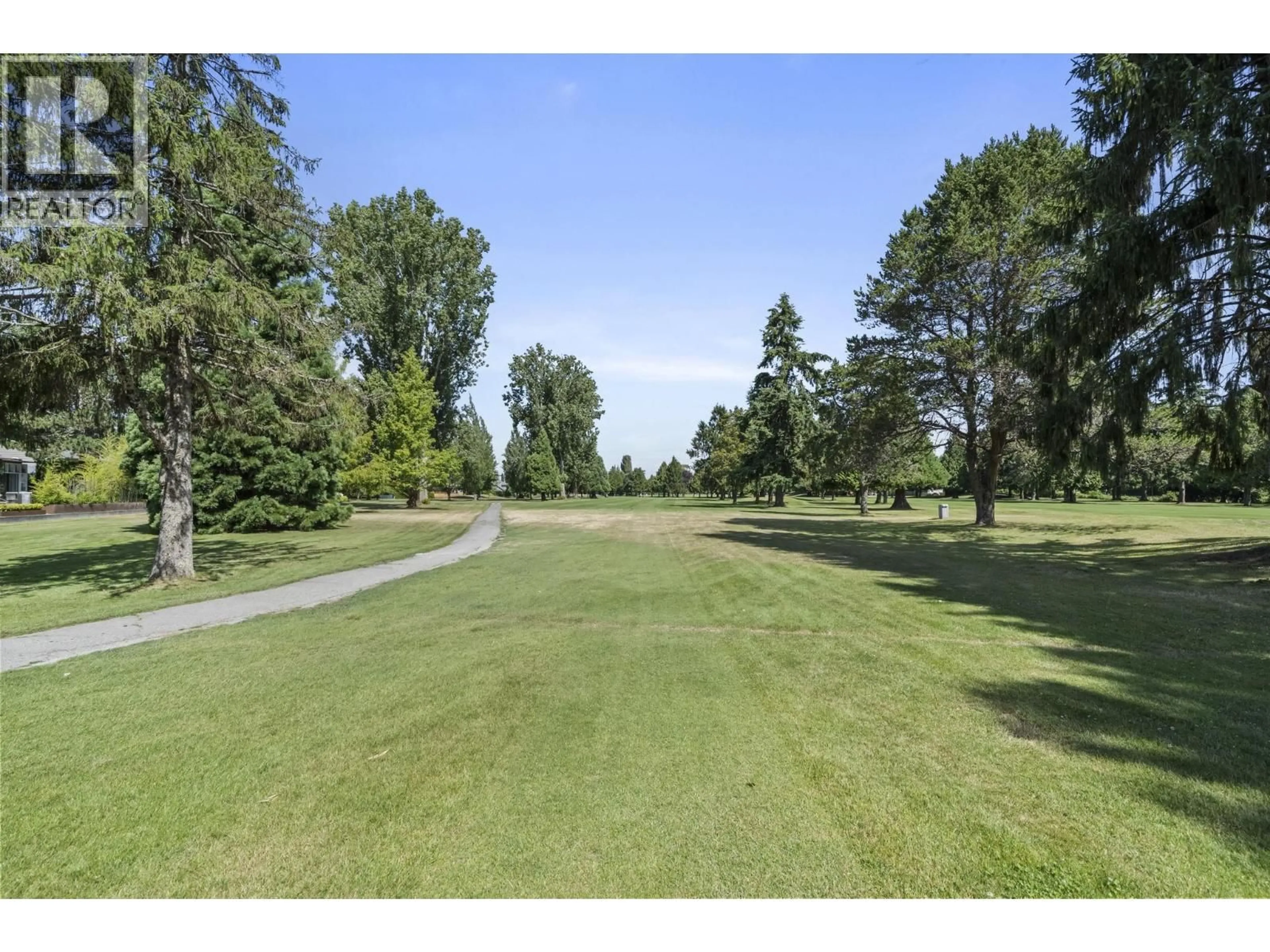 A pic from outside/outdoor area/front of a property/back of a property/a pic from drone, unknown for 901 JACKSON WAY, Delta British Columbia V4L1W5