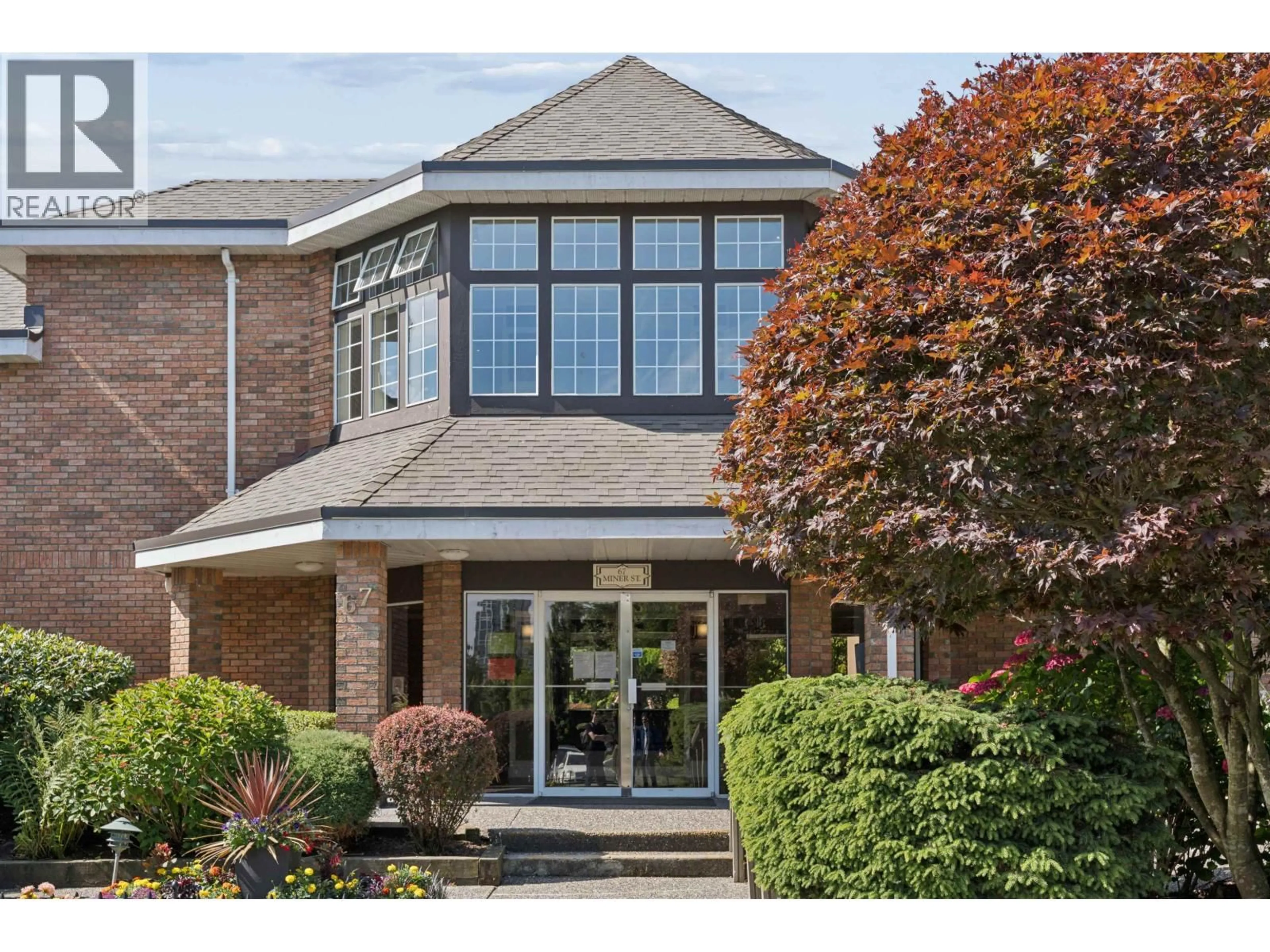 Indoor foyer for 119 - 67 MINER STREET, New Westminster British Columbia V3L5N5