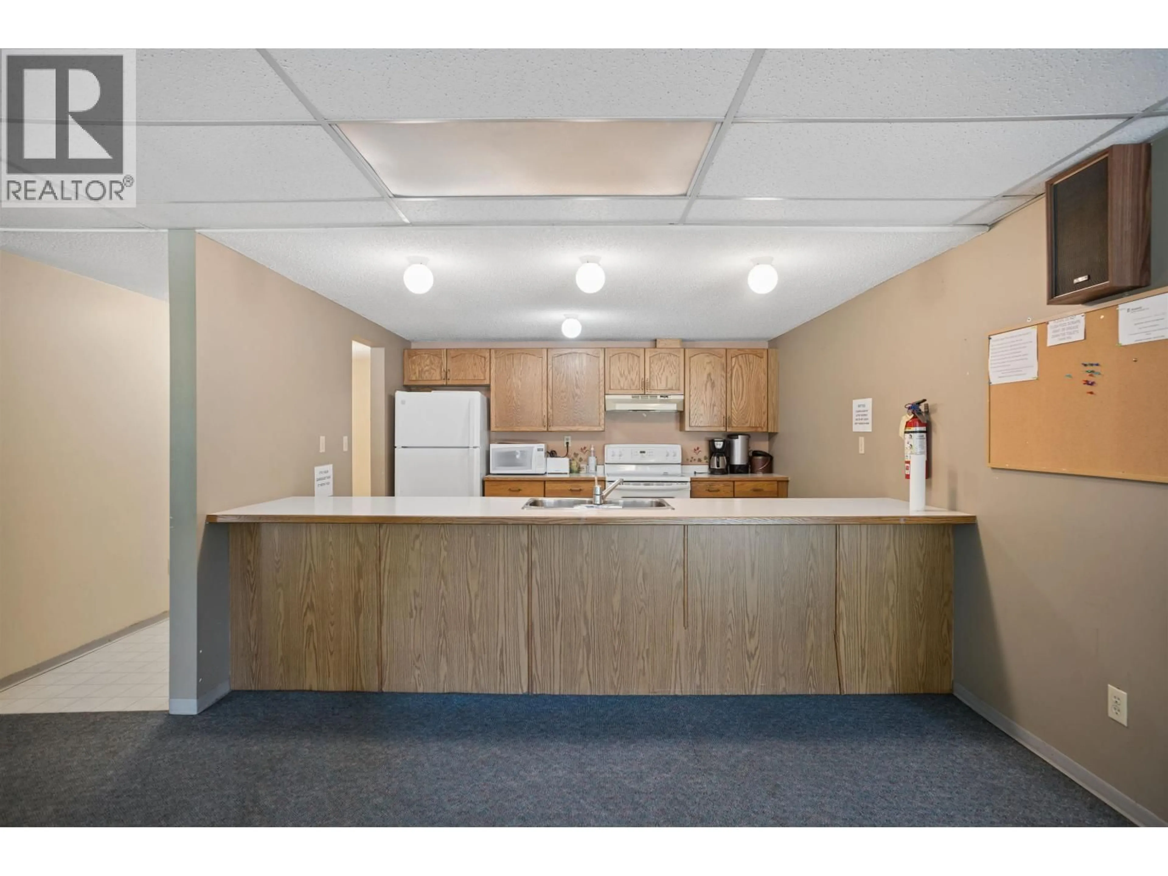 Standard kitchen, unknown for 119 - 67 MINER STREET, New Westminster British Columbia V3L5N5