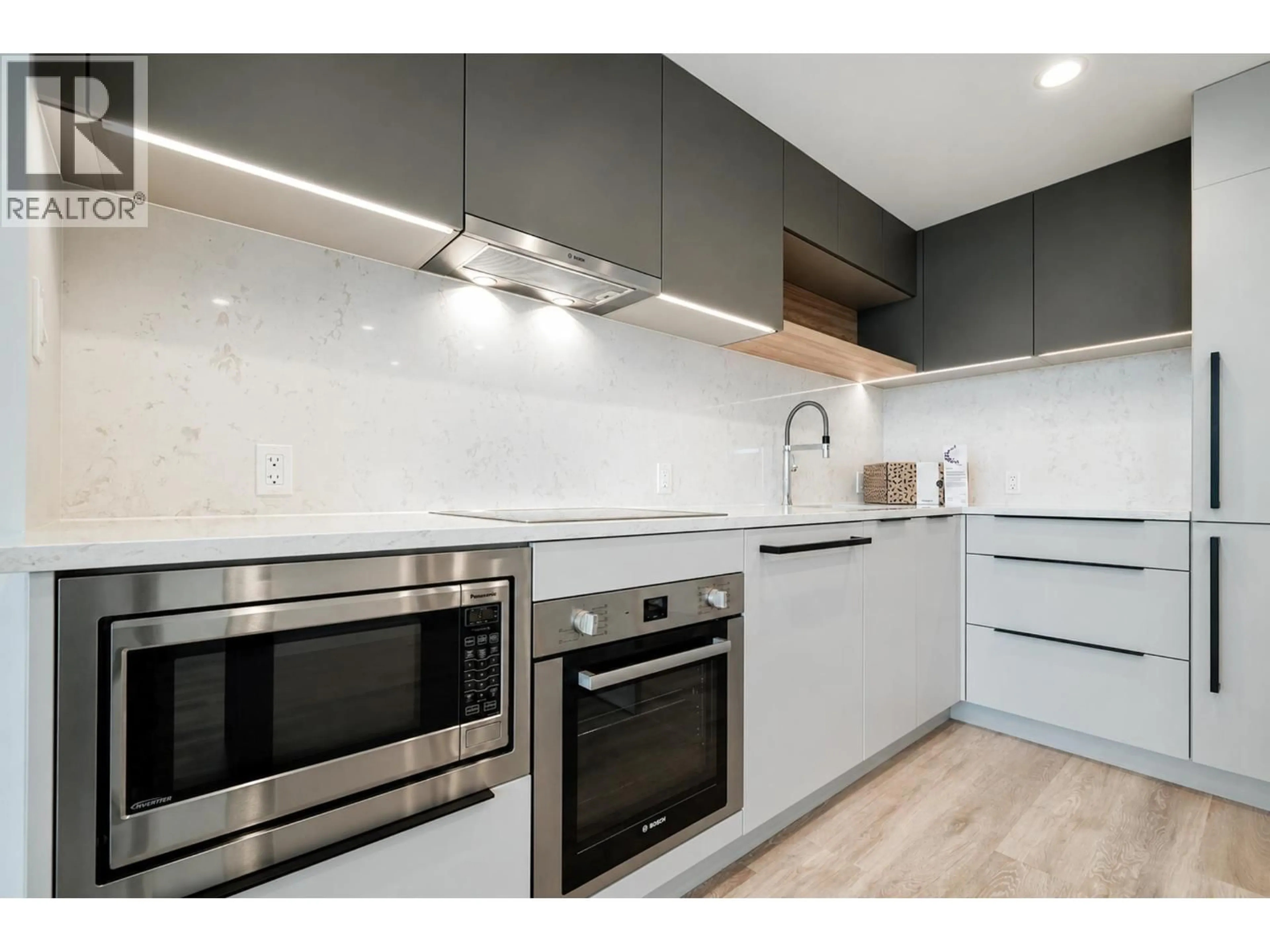 Standard kitchen, unknown for 3502 - 567 EMERSON STREET, Coquitlam British Columbia V3J0M8