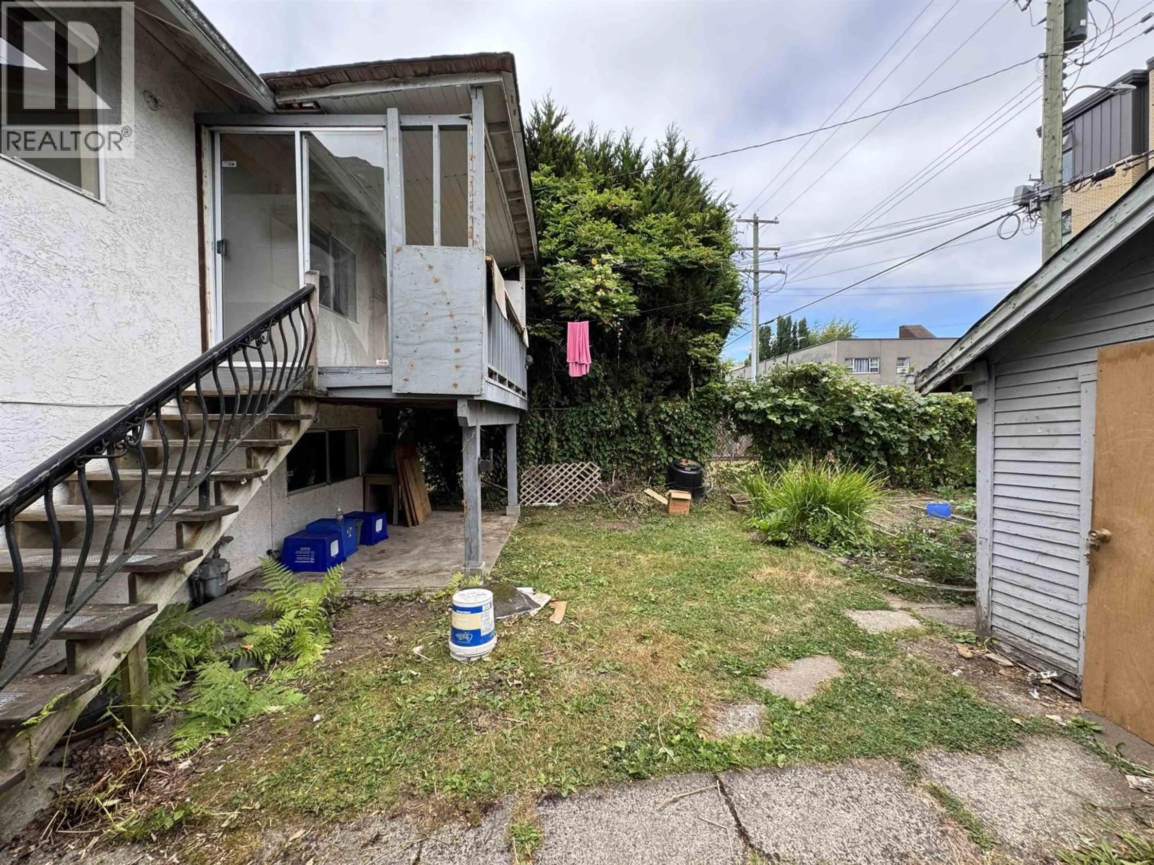 Unknown for 3481 10TH AVENUE, Vancouver British Columbia V6R2E7