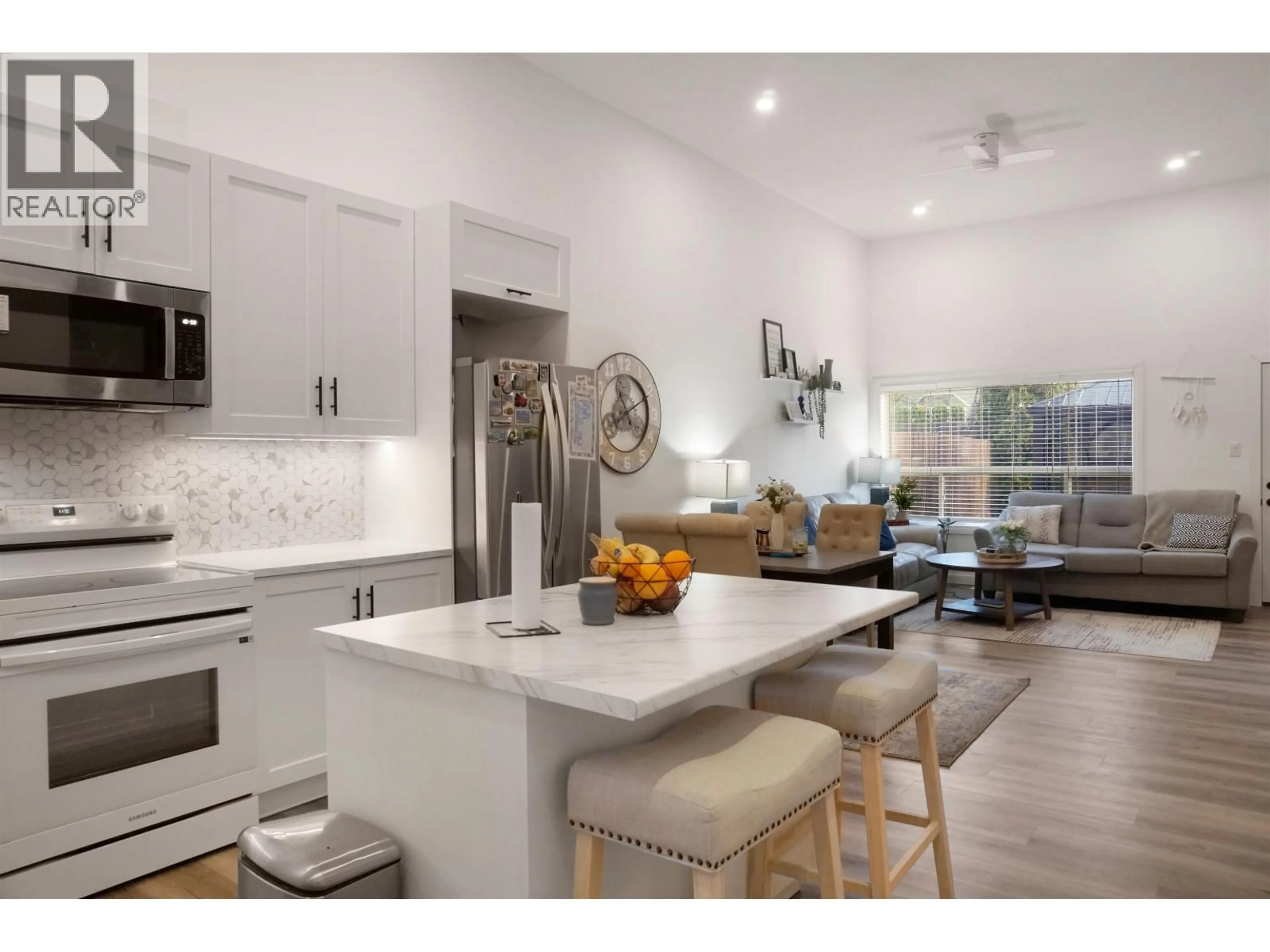 Open concept kitchen, ceramic/tile floor for 5 - 30 CLIFFORD STREET, Kitimat British Columbia V8C1B4