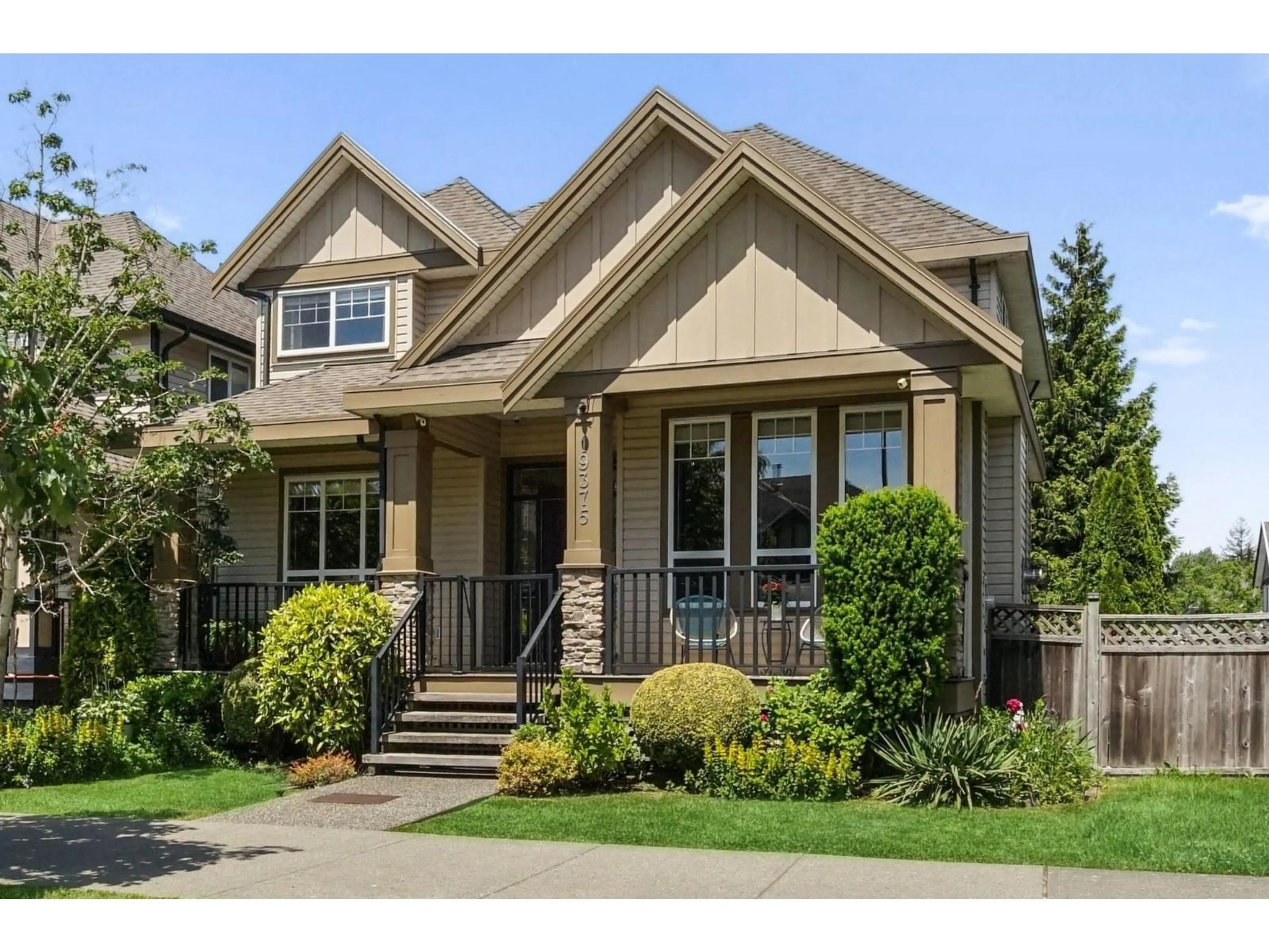 Home with vinyl exterior material, street for 19375 73 AVENUE, Surrey British Columbia V4N5Y1