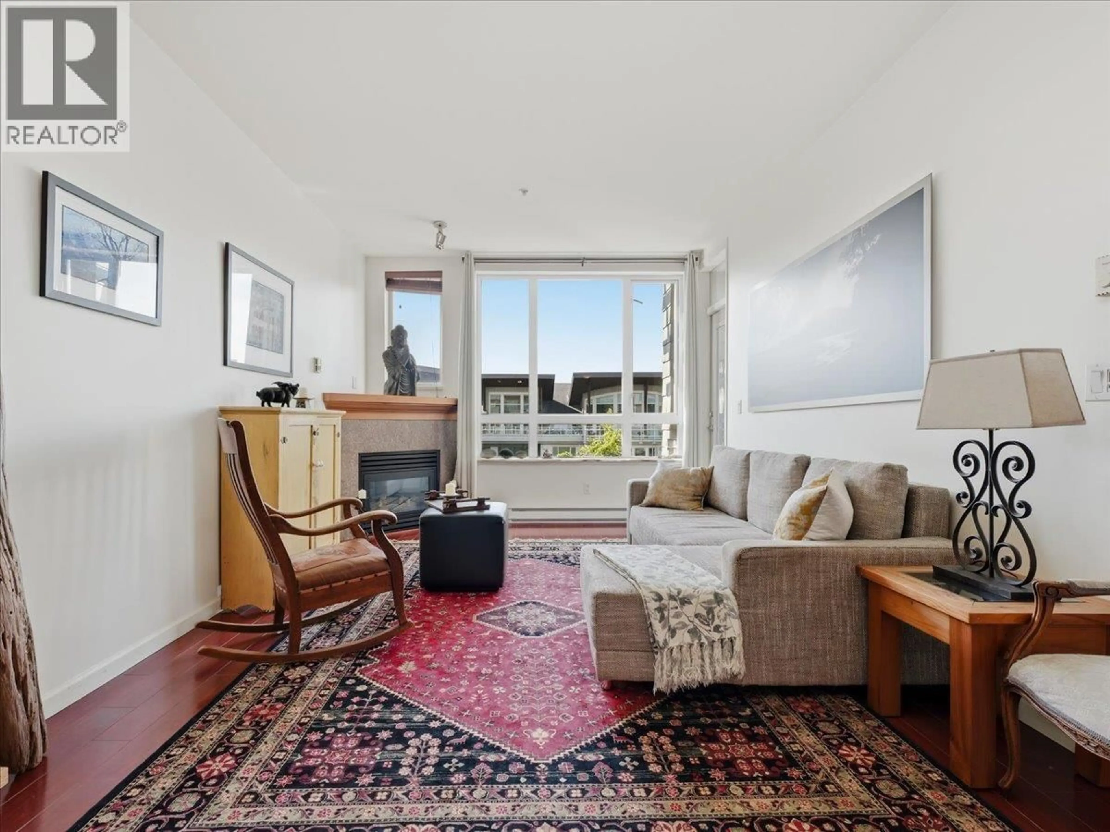 Living room with furniture, unknown for 417 - 580 RAVEN WOODS DRIVE, North Vancouver British Columbia V7G2T2