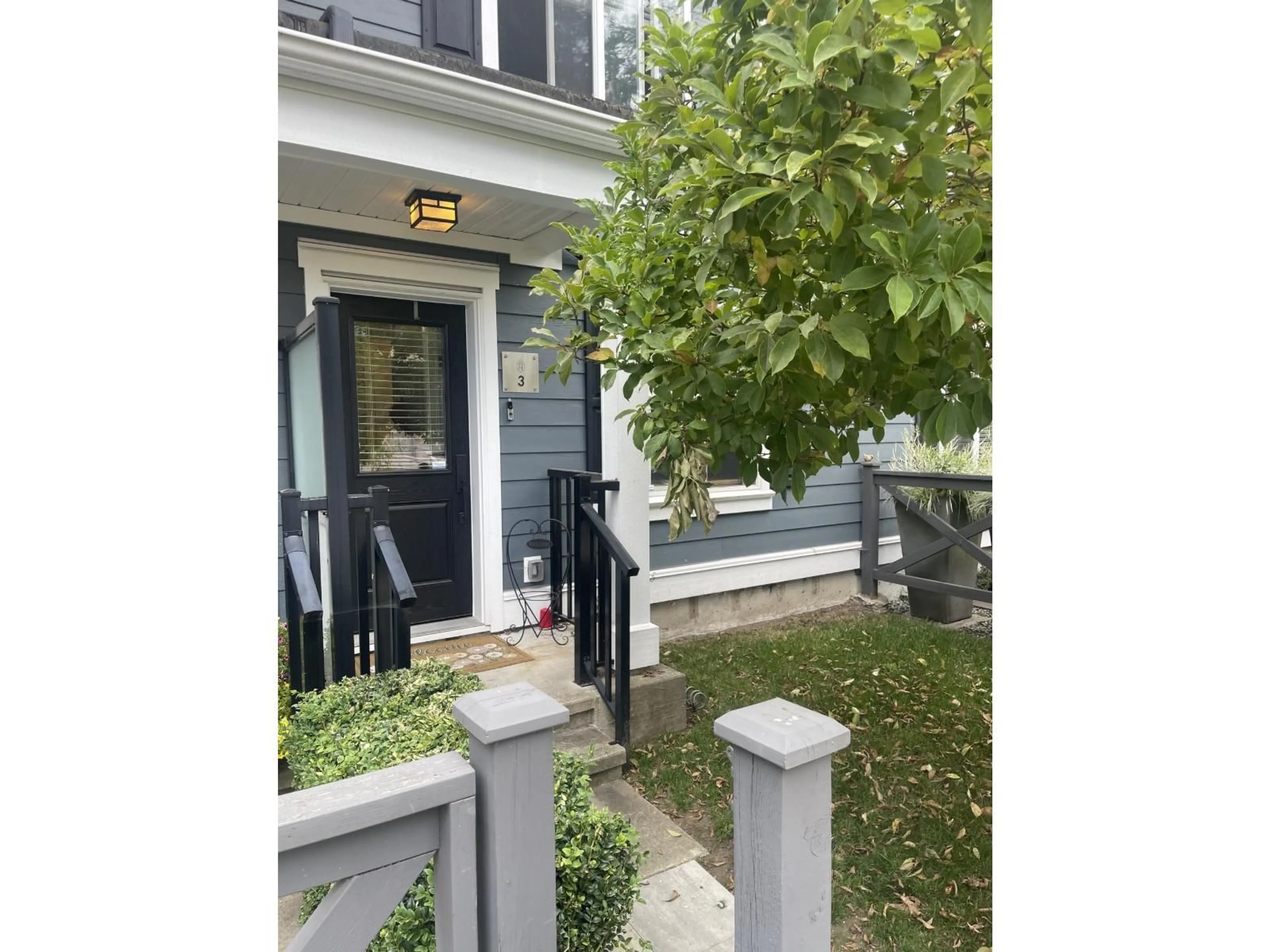 Unknown for 3 - 16458 23A AVENUE, Surrey British Columbia V3Z0L9