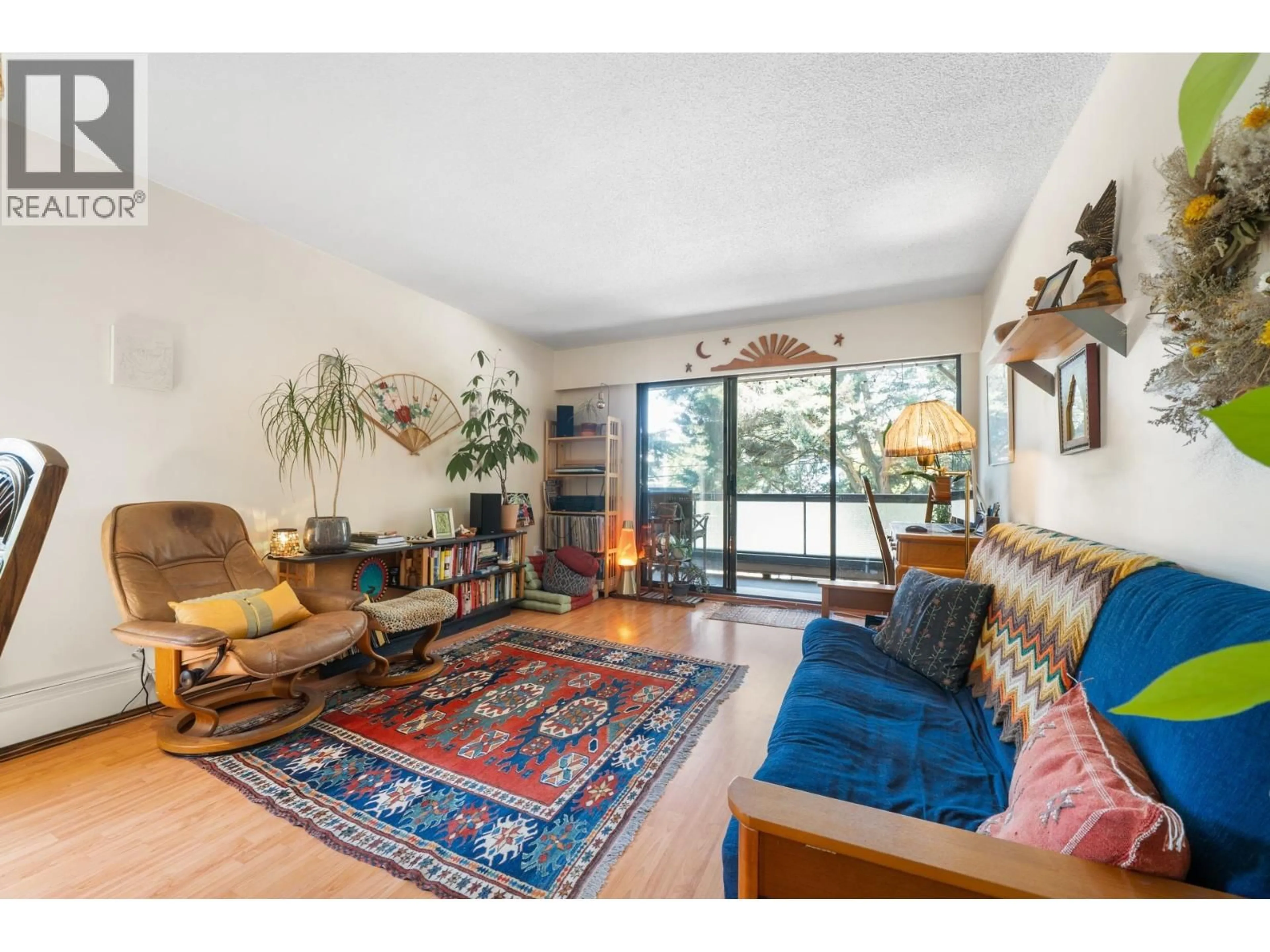 Living room with furniture, unknown for 214 - 2190 7TH AVENUE, Vancouver British Columbia V6K4K7
