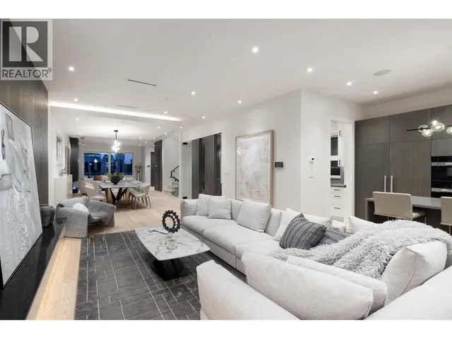 838 14TH STREET, North Vancouver 5