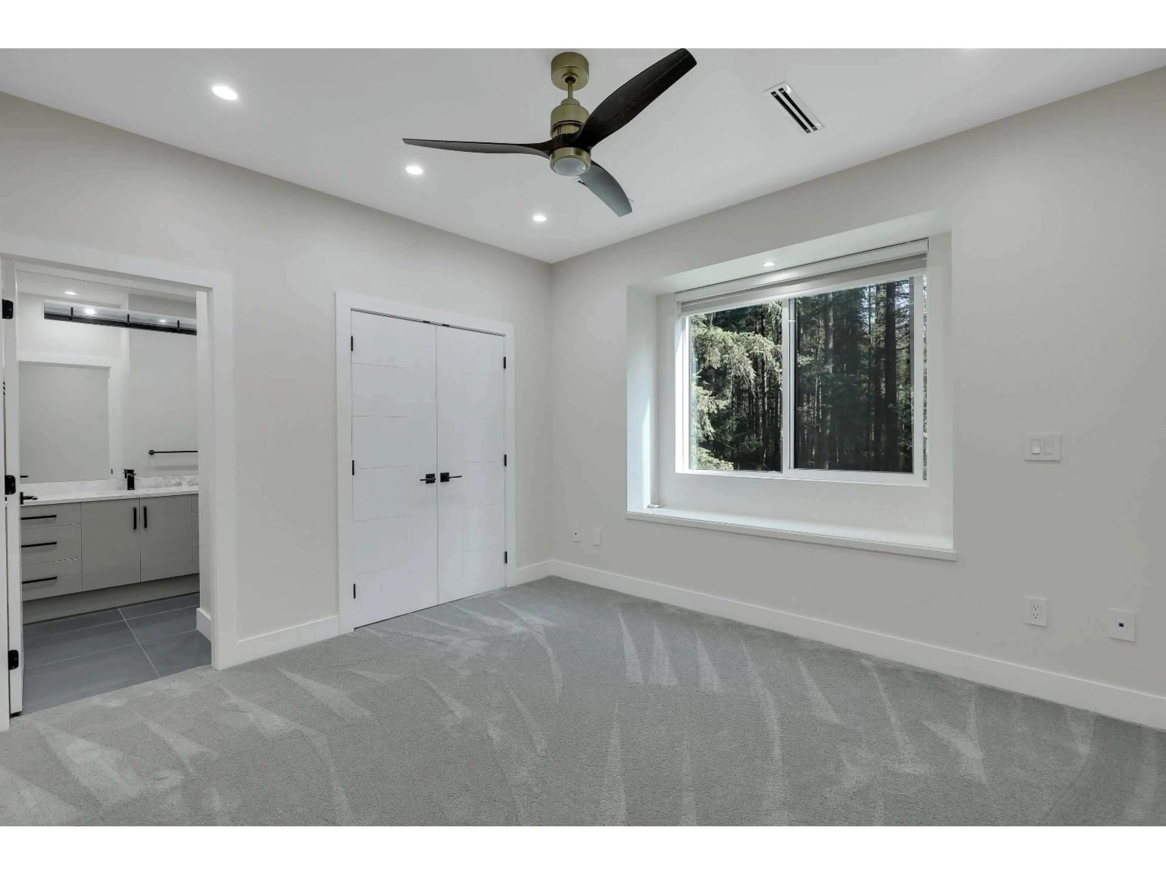 A pic of a room for 19632 31A AVENUE, Langley British Columbia V2Z0B2