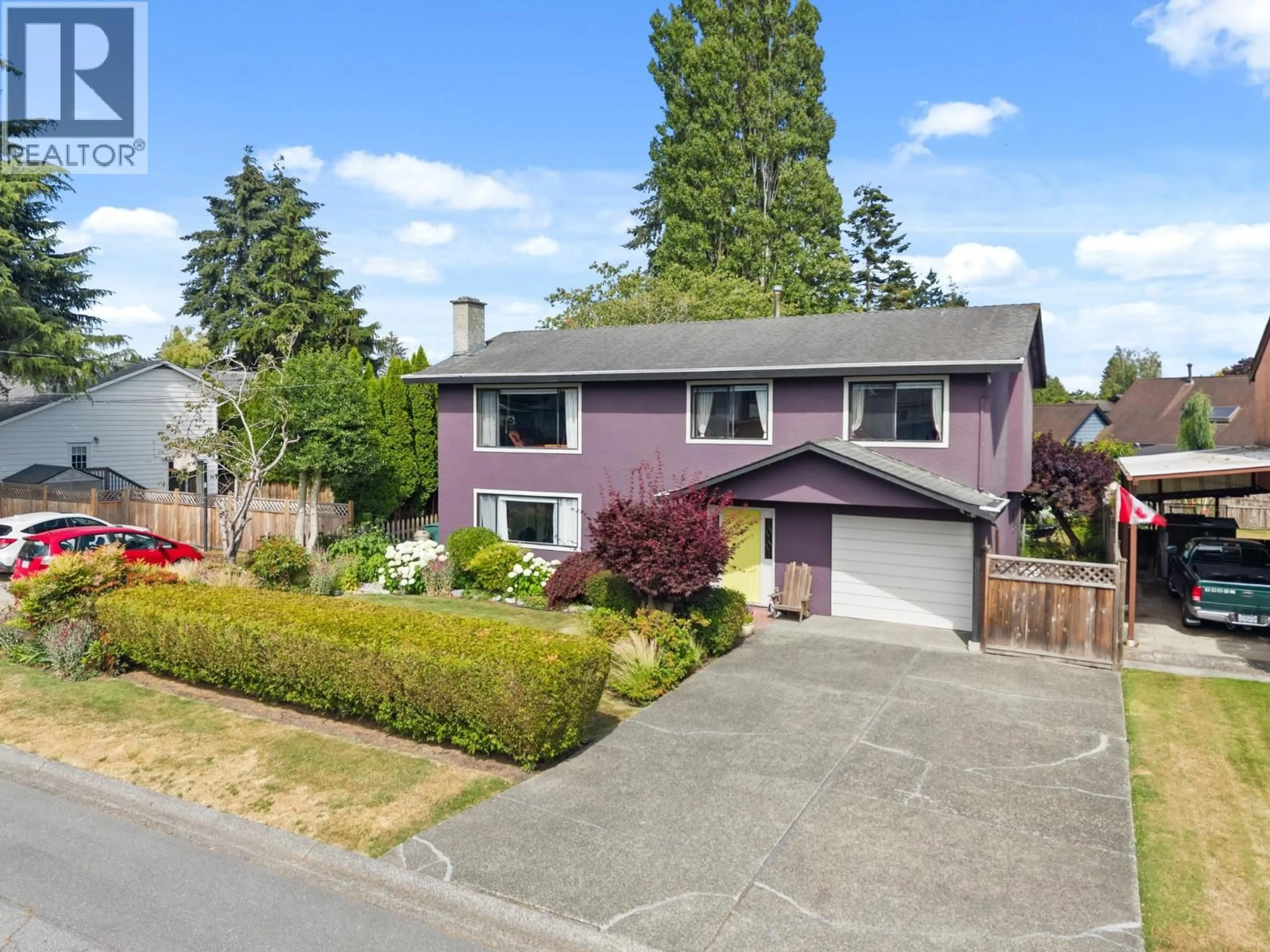 A pic from outside/outdoor area/front of a property/back of a property/a pic from drone, street for 4442 47 STREET, Delta British Columbia V4K2N3