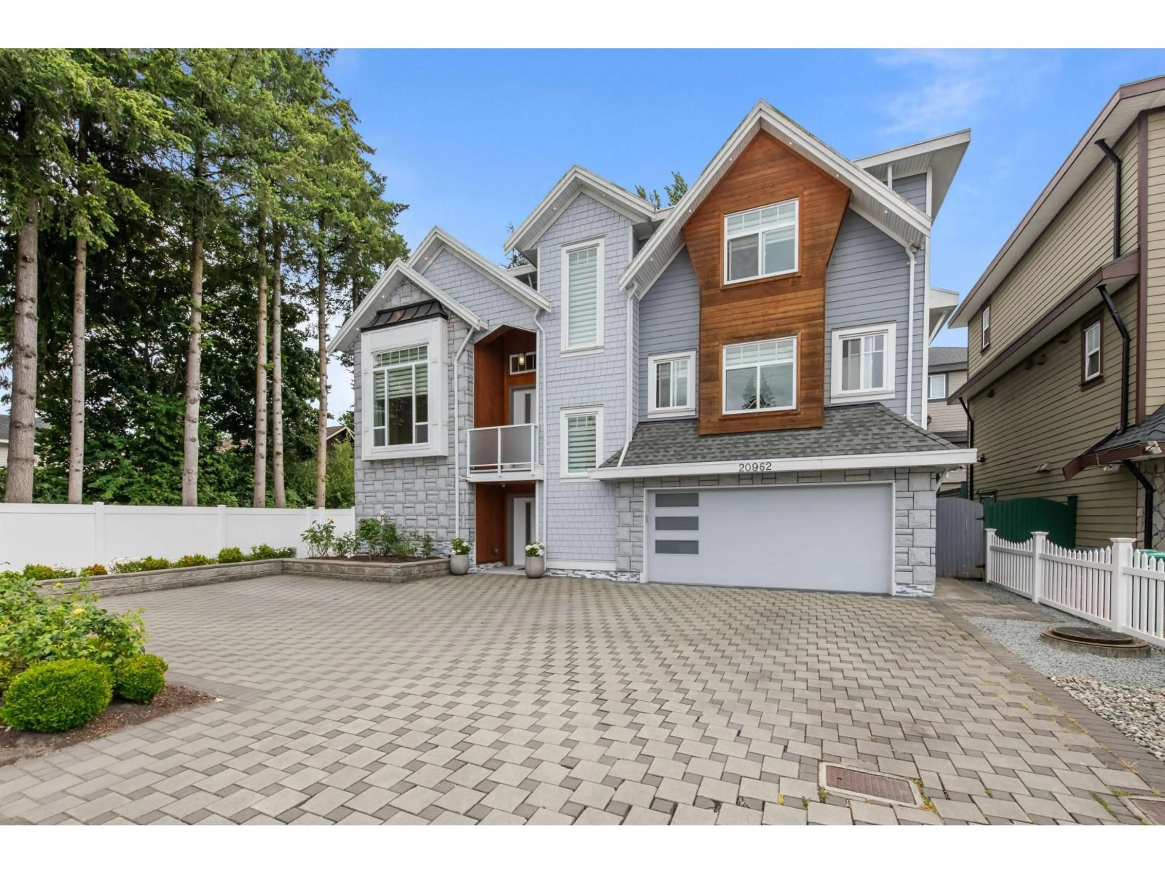 Home with brick exterior material, street for 20962 48 AVENUE, Langley British Columbia V3A3M1