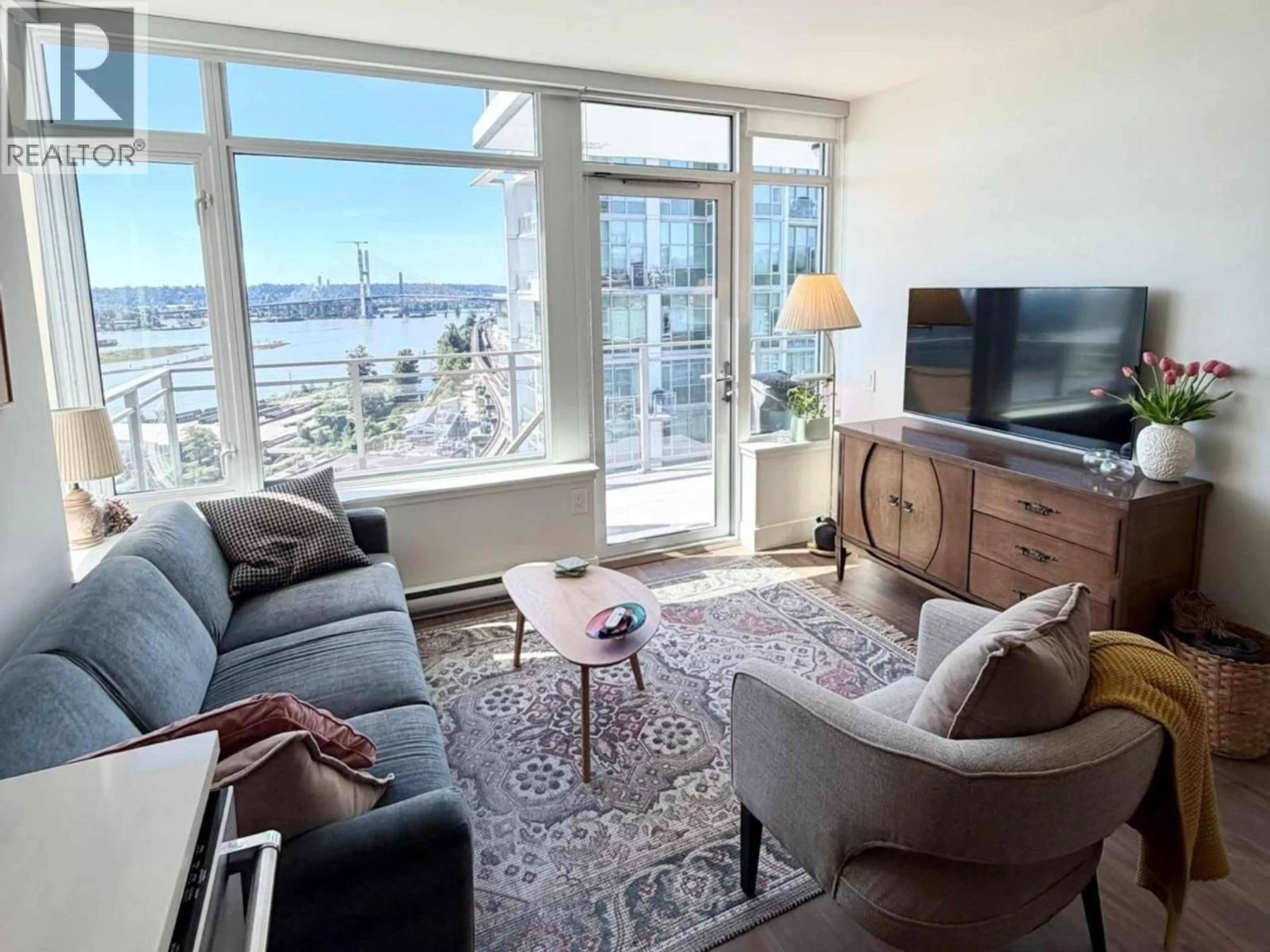 Living room with furniture, unknown for 1609 - 258 NELSON'S COURT, New Westminster British Columbia V3L0J9