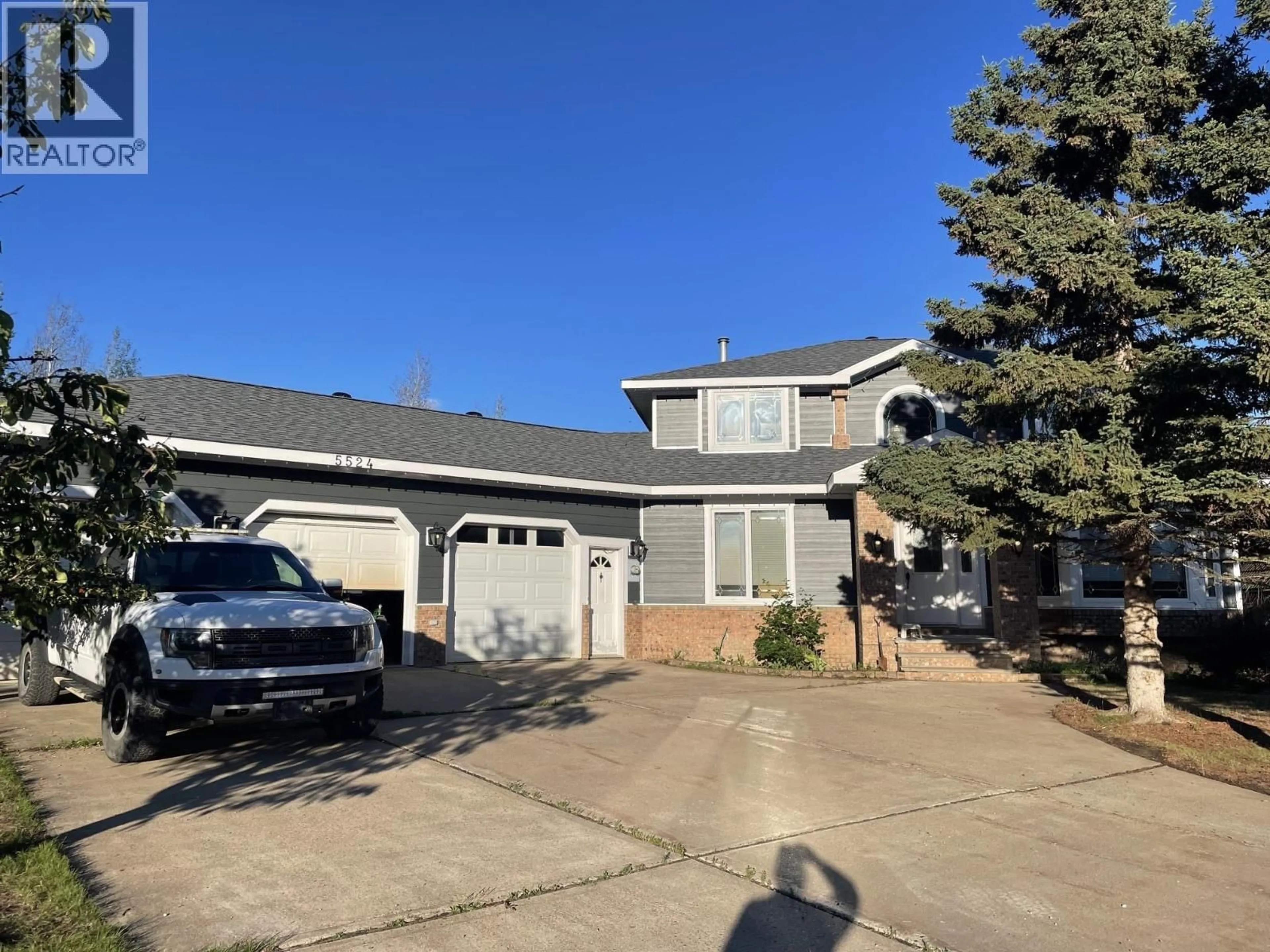Home with vinyl exterior material, street for 5524 MINNAKER CRESCENT, Fort Nelson British Columbia V0C1R0