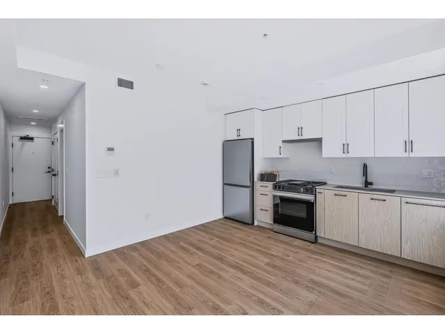 509 - 27218 ALDERGROVE TOWN CENTRE DRIVE, Langley 5
