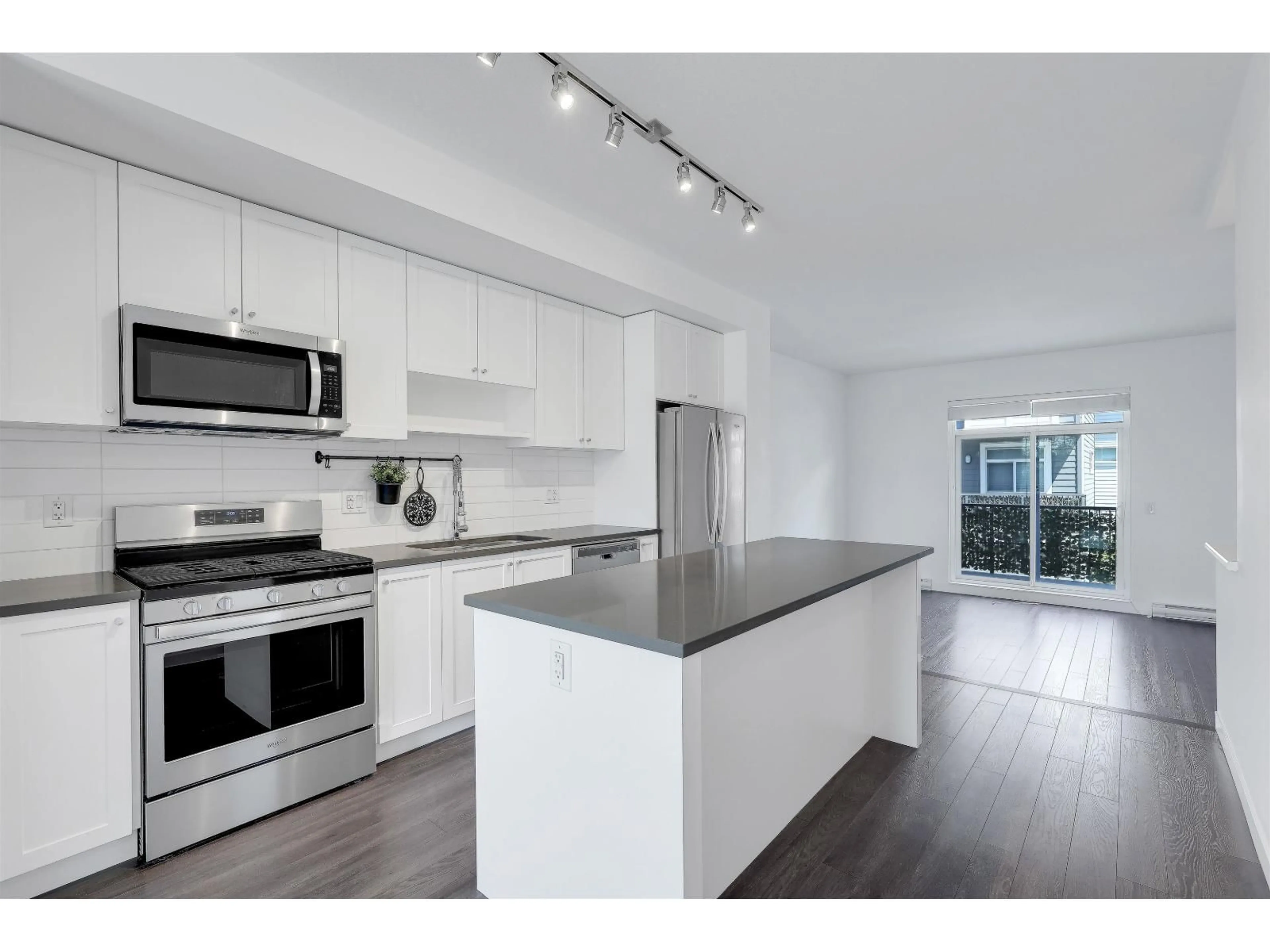 Open concept kitchen, unknown for 49 - 16678 25 AVENUE, Surrey British Columbia V3Z0Z2