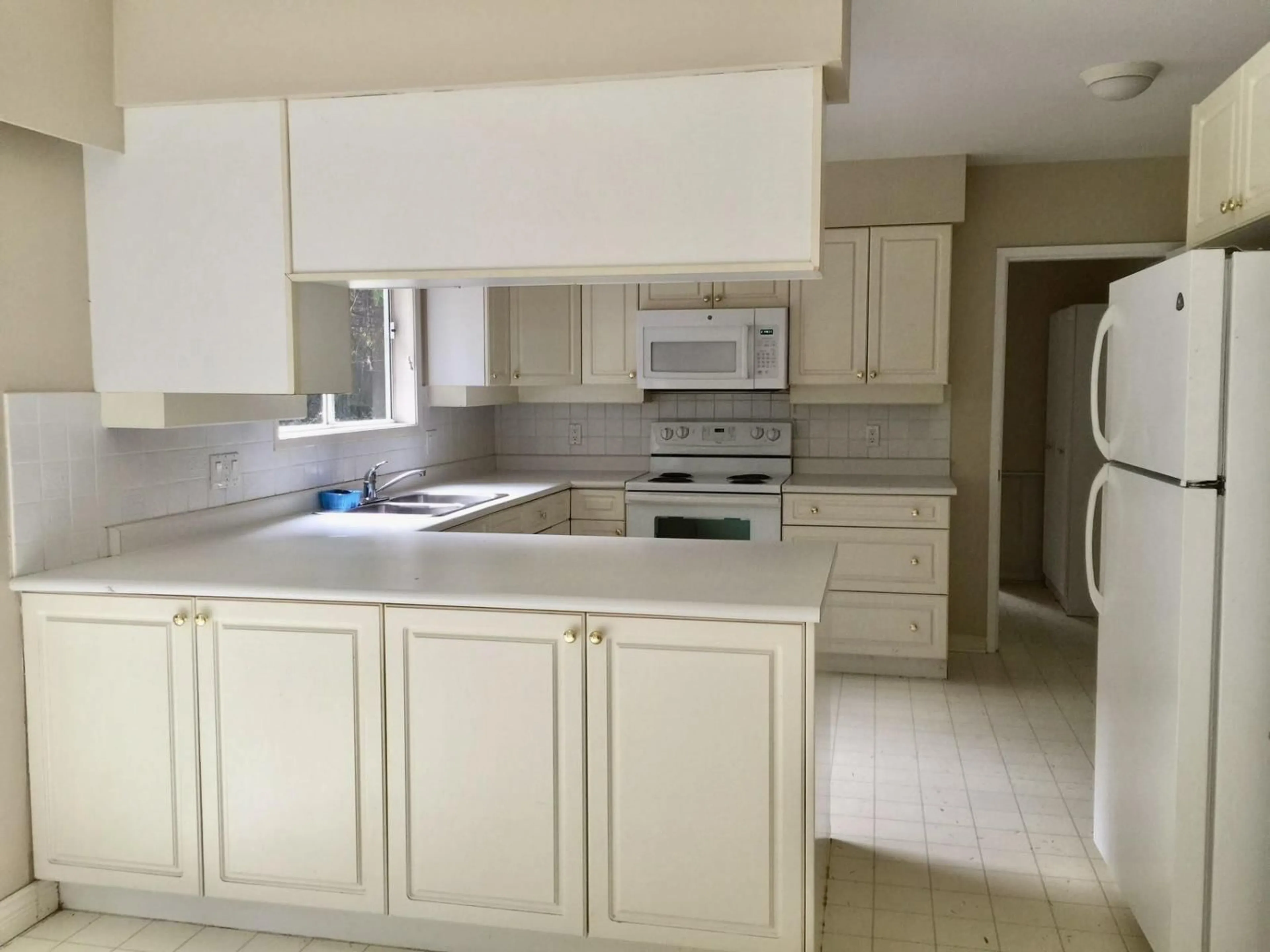 Unknown for 12501 53 AVENUE, Surrey British Columbia V3X3B6