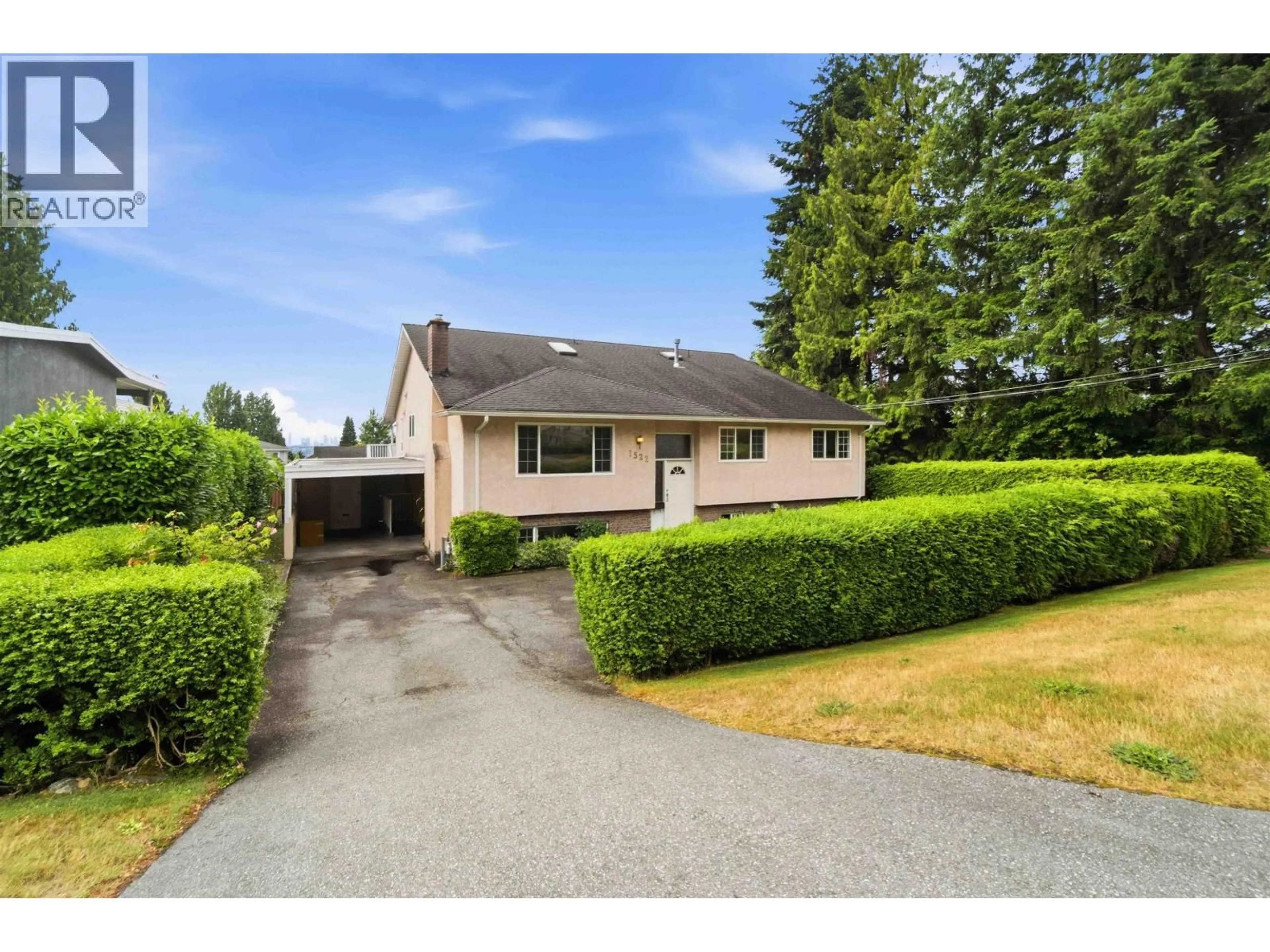 A pic from outside/outdoor area/front of a property/back of a property/a pic from drone, street for 1522 HAVERSLEY AVENUE, Coquitlam British Columbia V3J1V6