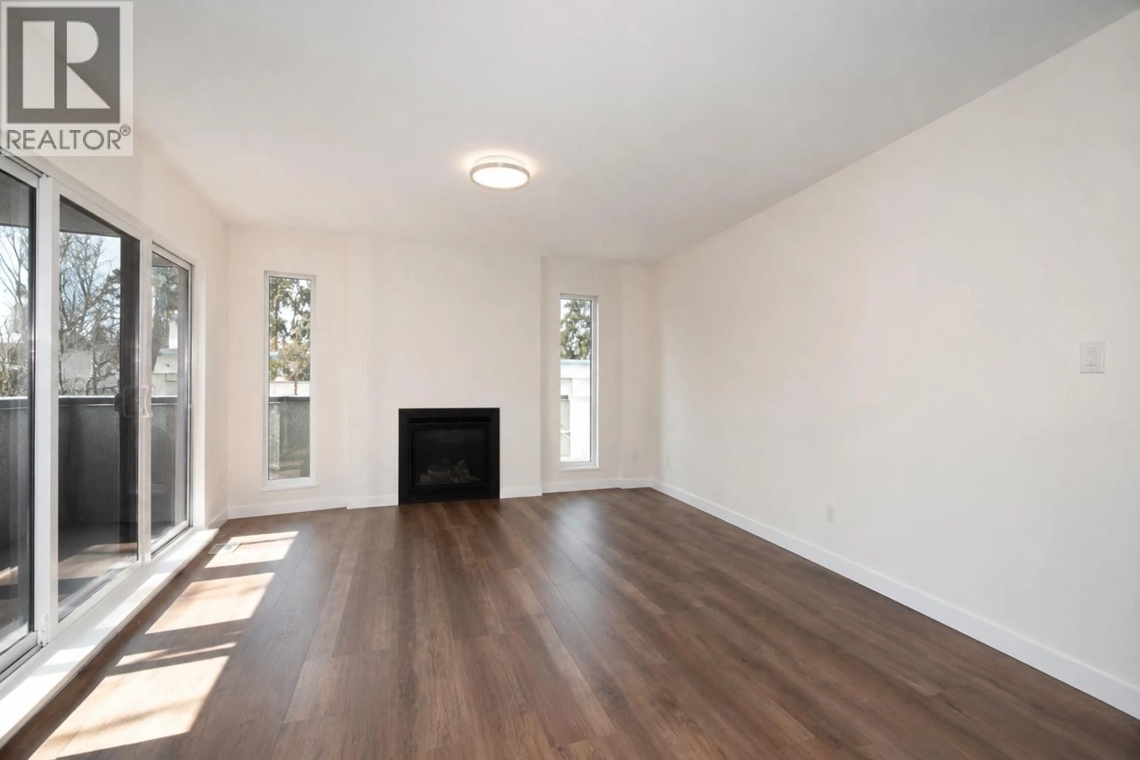 A pic of a room for 405 - 8775 CARTIER STREET, Vancouver British Columbia V6P4V3