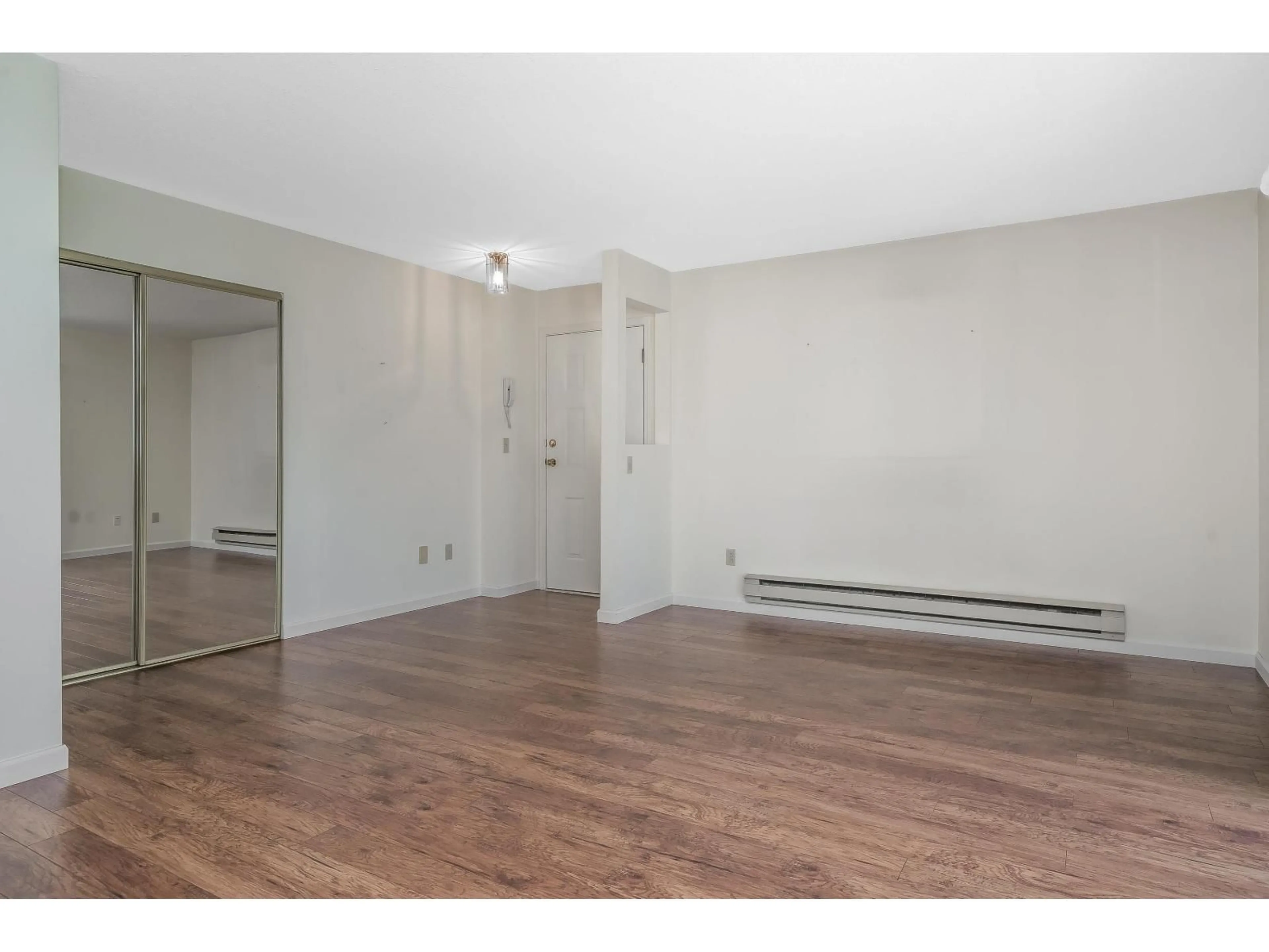 A pic of a room for 60 - 2938 TRAFALGAR STREET, Abbotsford British Columbia V6K2W6