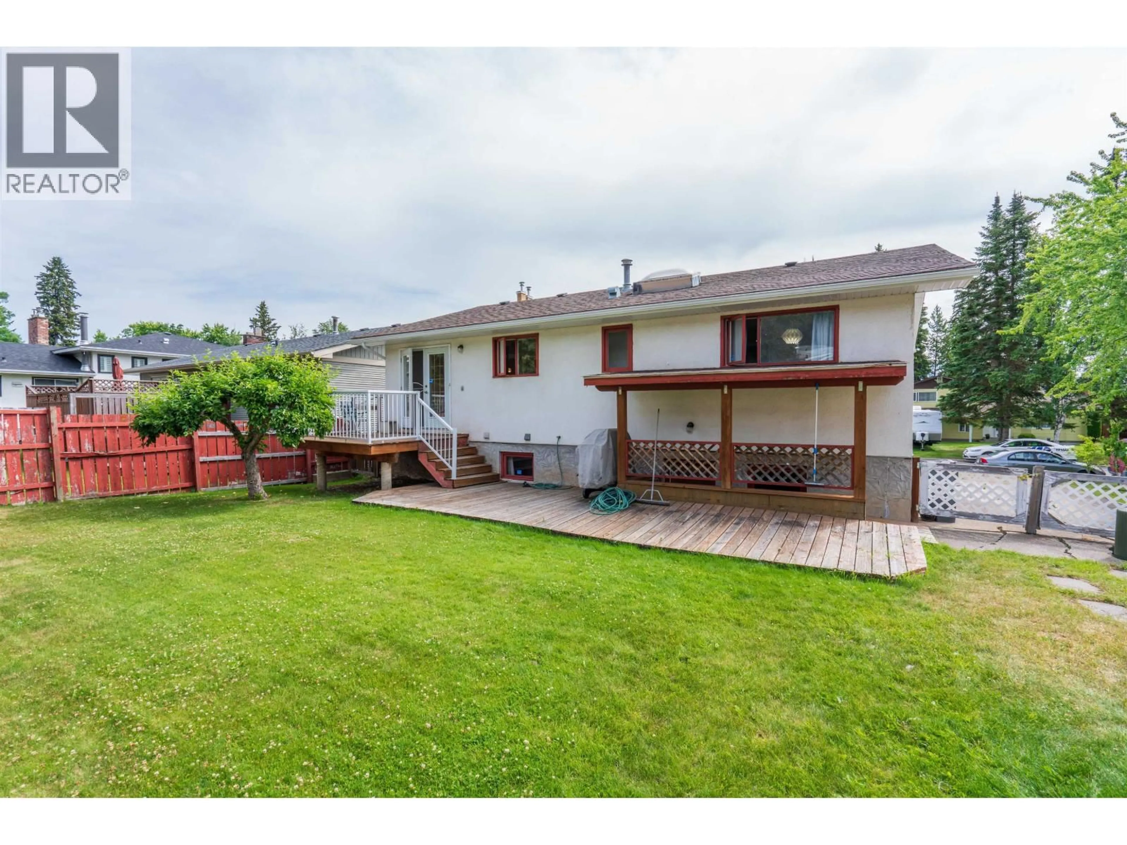A pic from outside/outdoor area/front of a property/back of a property/a pic from drone, unknown for 931 LIMESTONE CRESCENT, Prince George British Columbia V2M4Z3