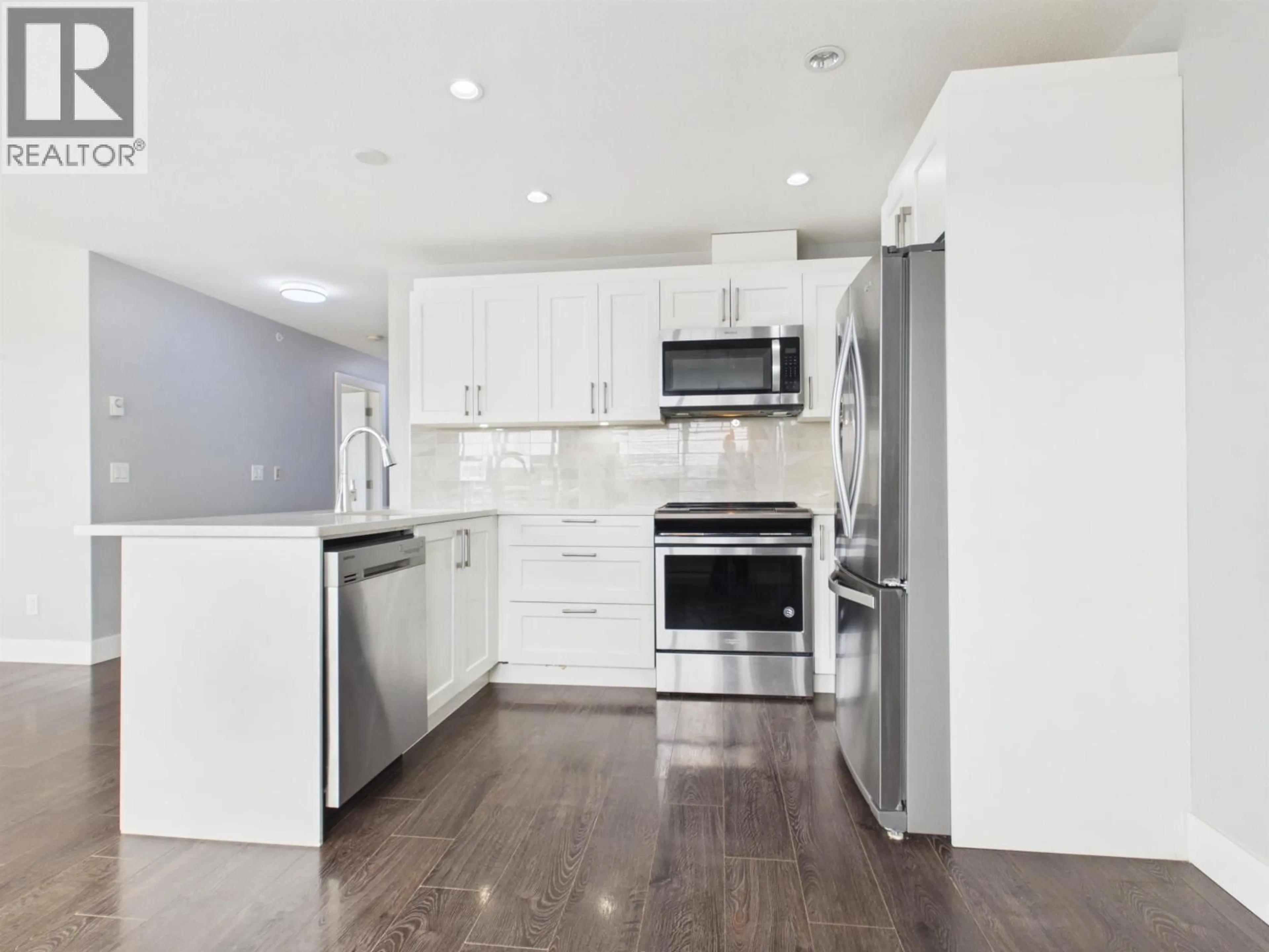 Open concept kitchen, unknown for 402 - 1990 WESTMINSTER AVENUE, Port Coquitlam British Columbia V3B1E8
