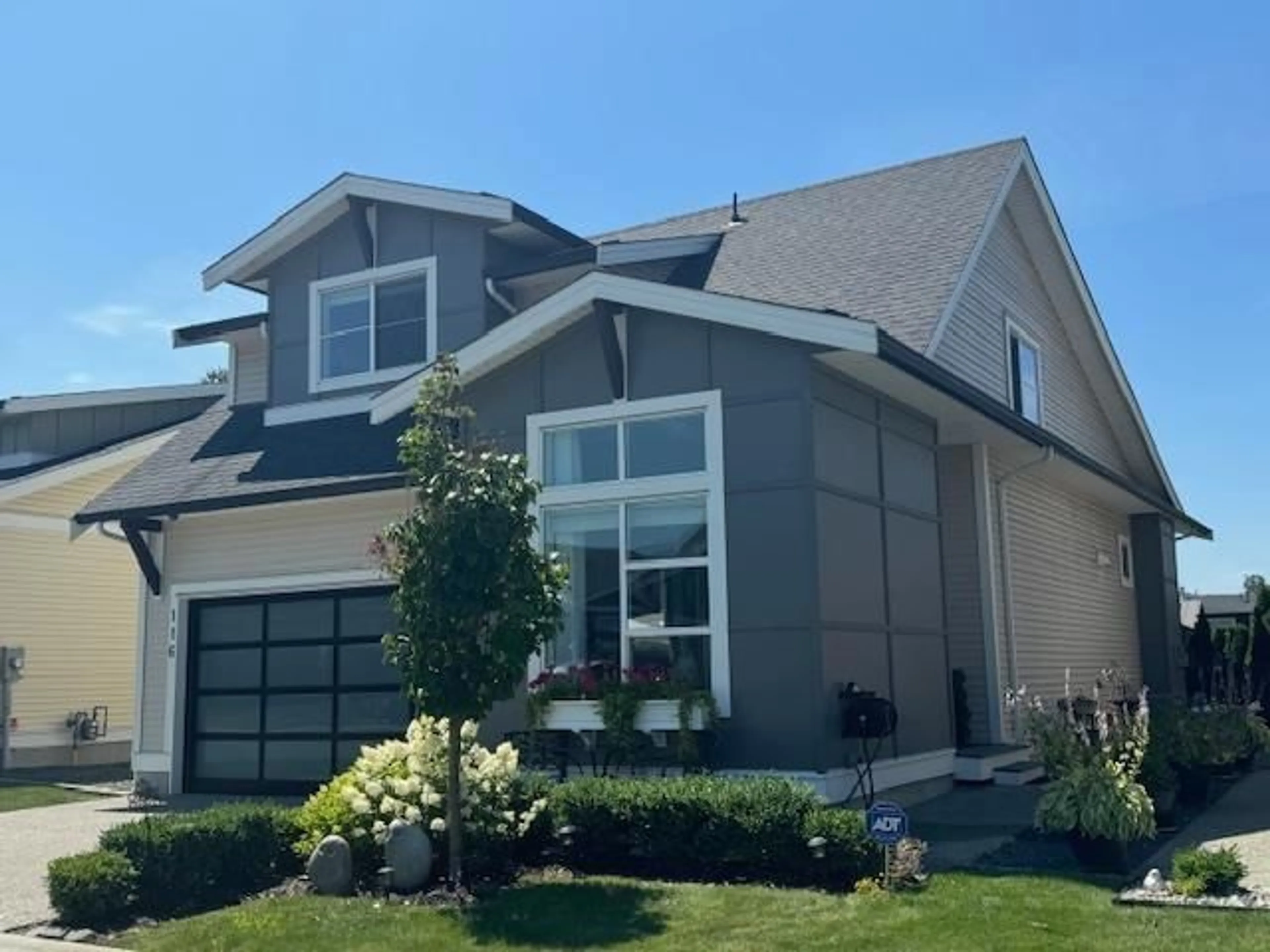 Home with vinyl exterior material, street for 116 - 46213 HAKWELES ROAD, Chilliwack British Columbia V4Z0C5