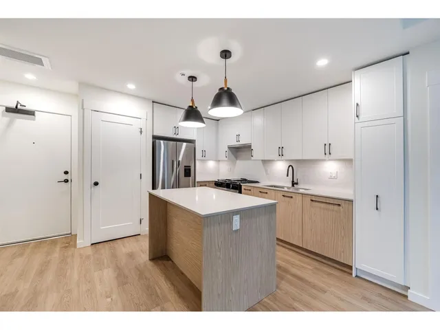 206 - 27249 ALDERGROVE TOWN CENTRE DRIVE, Langley 5
