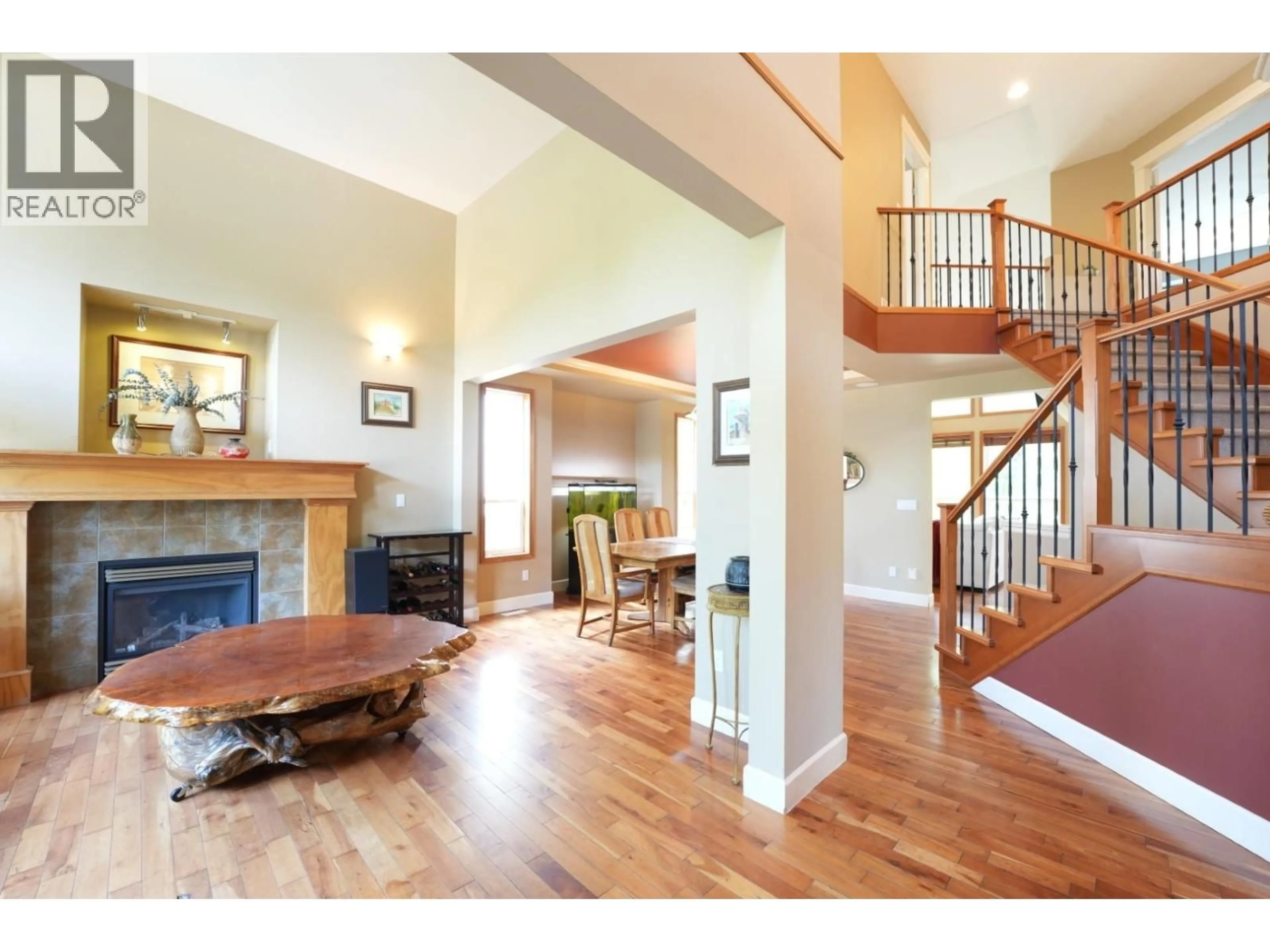 Indoor entryway for 10608 240A STREET, Maple Ridge British Columbia V2W2B1