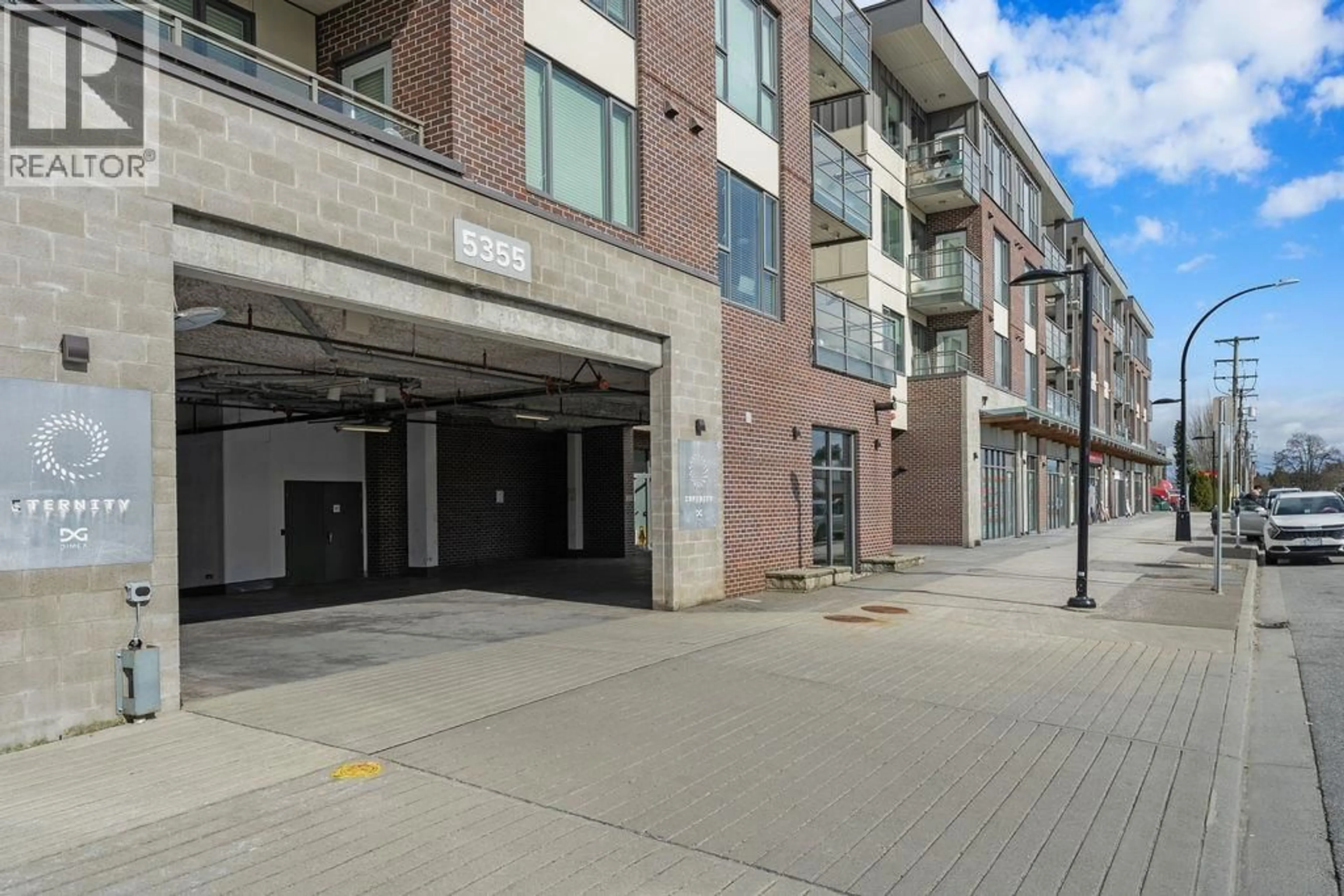 Patio, street for 216 - 5355 LANE STREET, Burnaby British Columbia V5H0H1