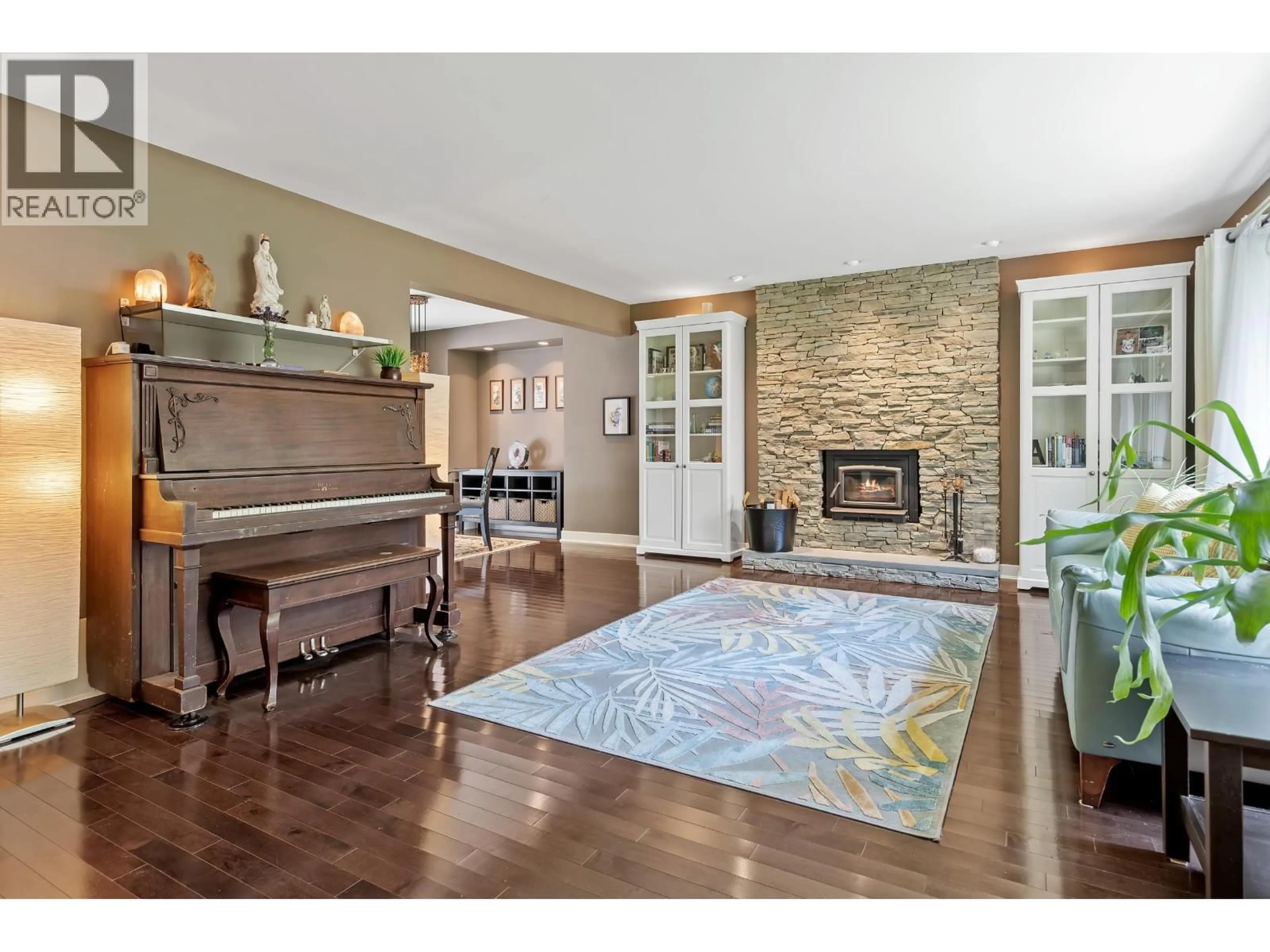 Unknown for 7965 BURNFIELD CRESCENT, Burnaby British Columbia V5E2B8