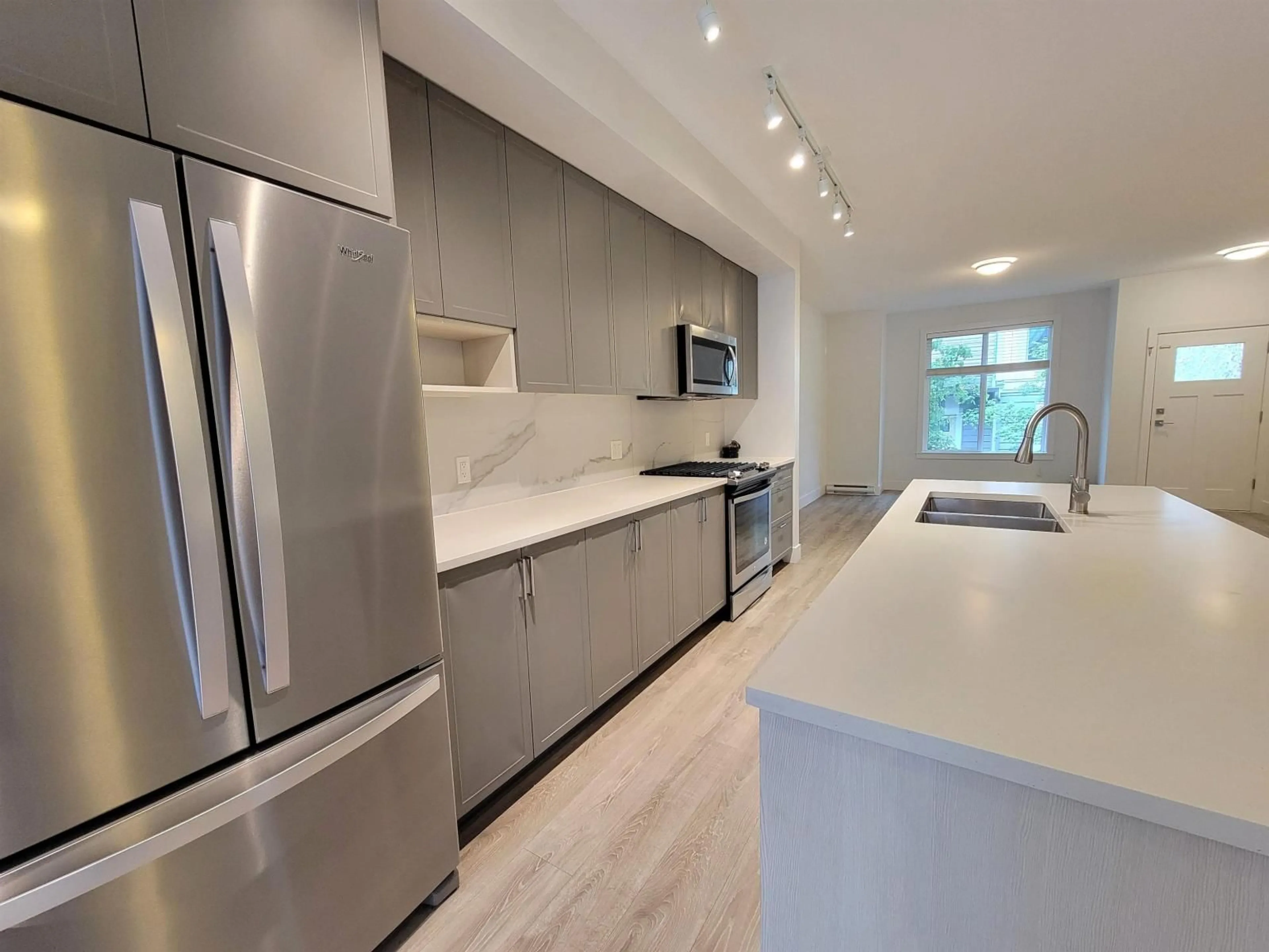 Open concept kitchen, unknown for 40 - 9718 161A STREET, Surrey British Columbia V4N6S7