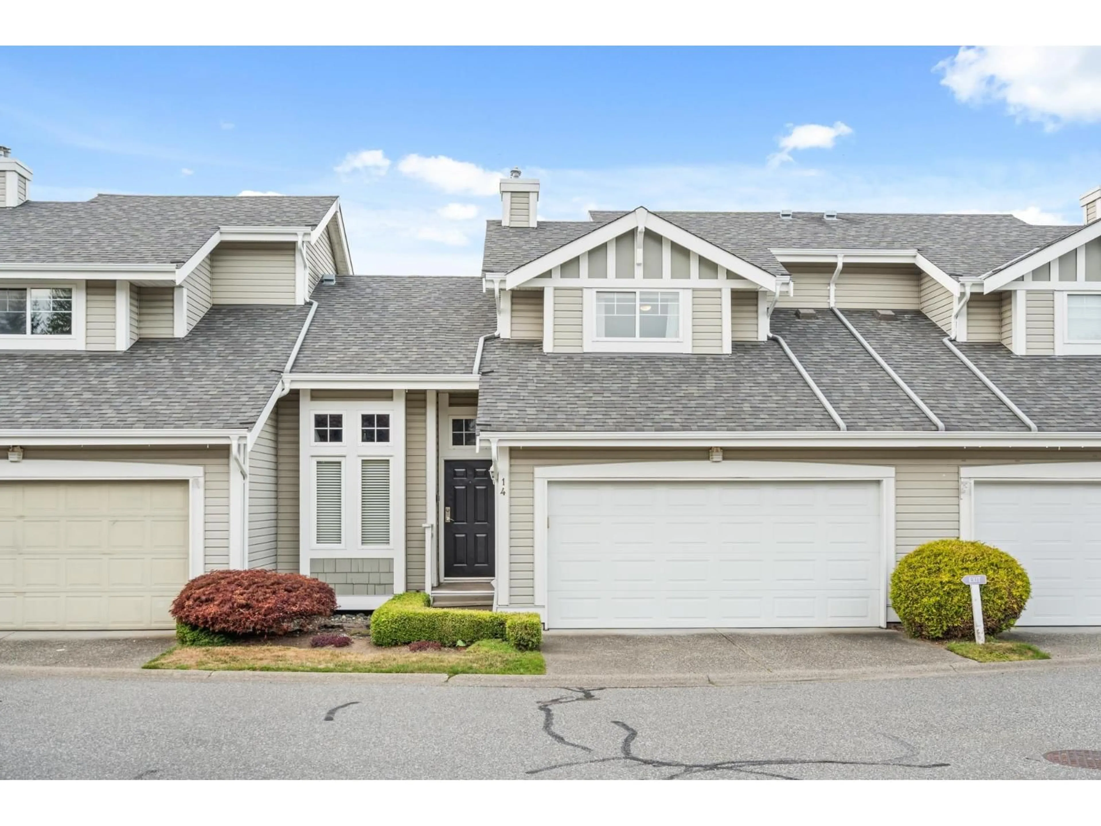 Home with vinyl exterior material, street for 14 - 20788 87 AVENUE, Langley British Columbia V1M3W7