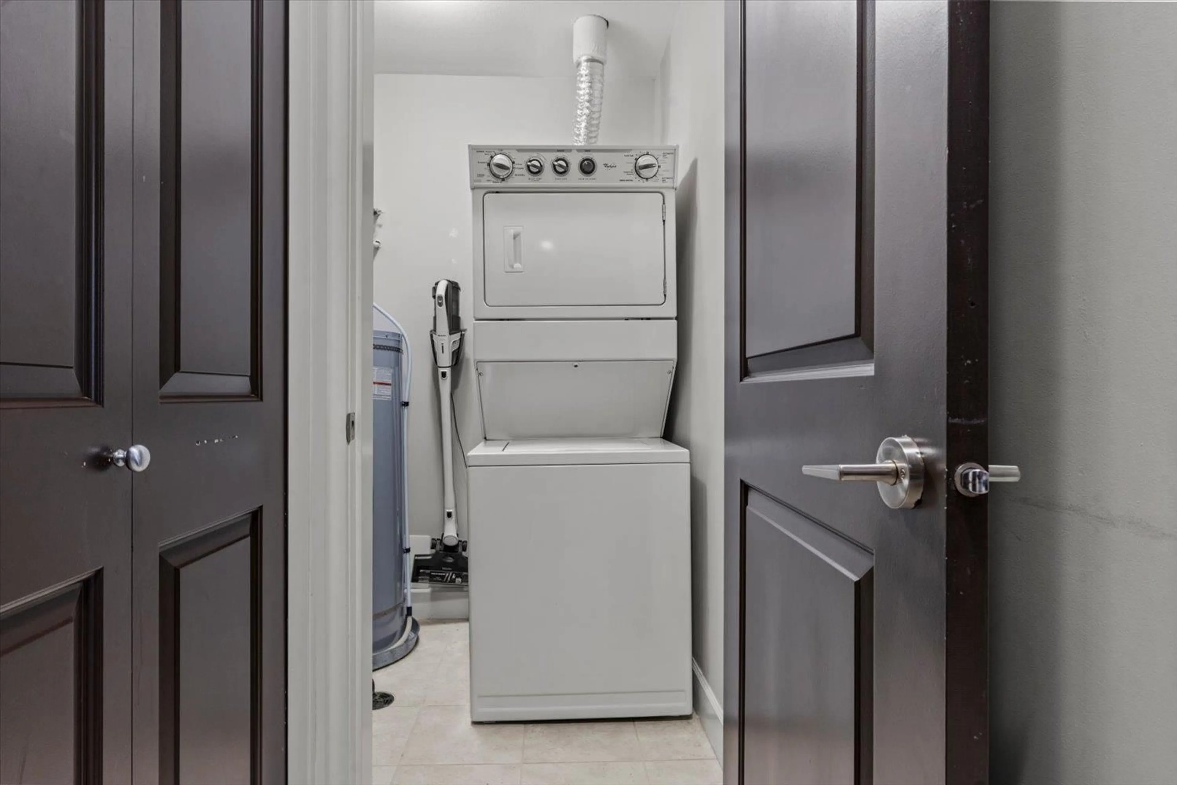Laundry room for 103 - 46262 FIRST AVENUE, Chilliwack British Columbia V2P0C3