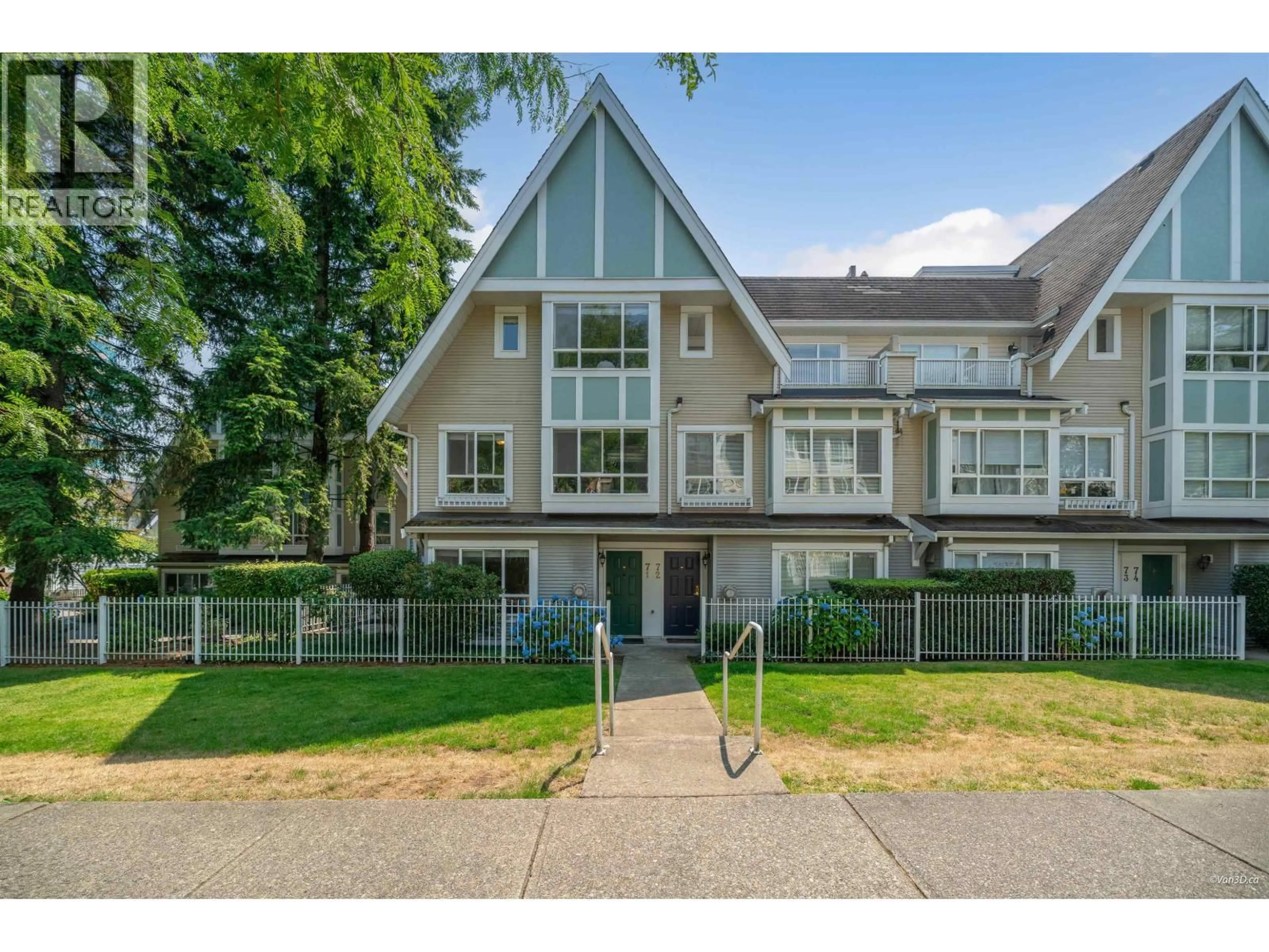 A pic from outside/outdoor area/front of a property/back of a property/a pic from drone, unknown for 71 - 6588 SOUTHOAKS CRESCENT, Burnaby British Columbia V5E2K1