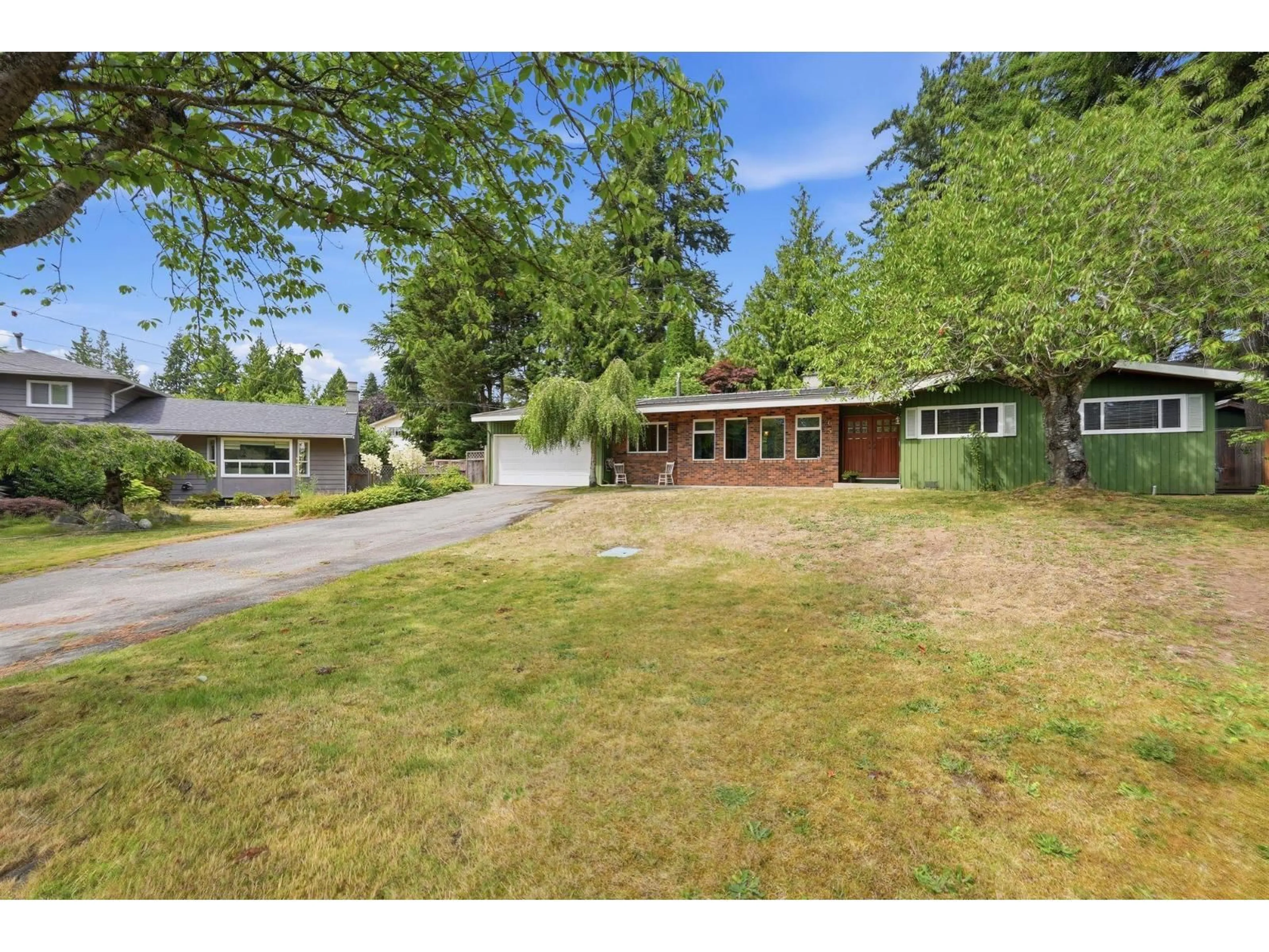 A pic from outside/outdoor area/front of a property/back of a property/a pic from drone, street for 6520 BRADFORD PLACE, Delta British Columbia V4E1G3