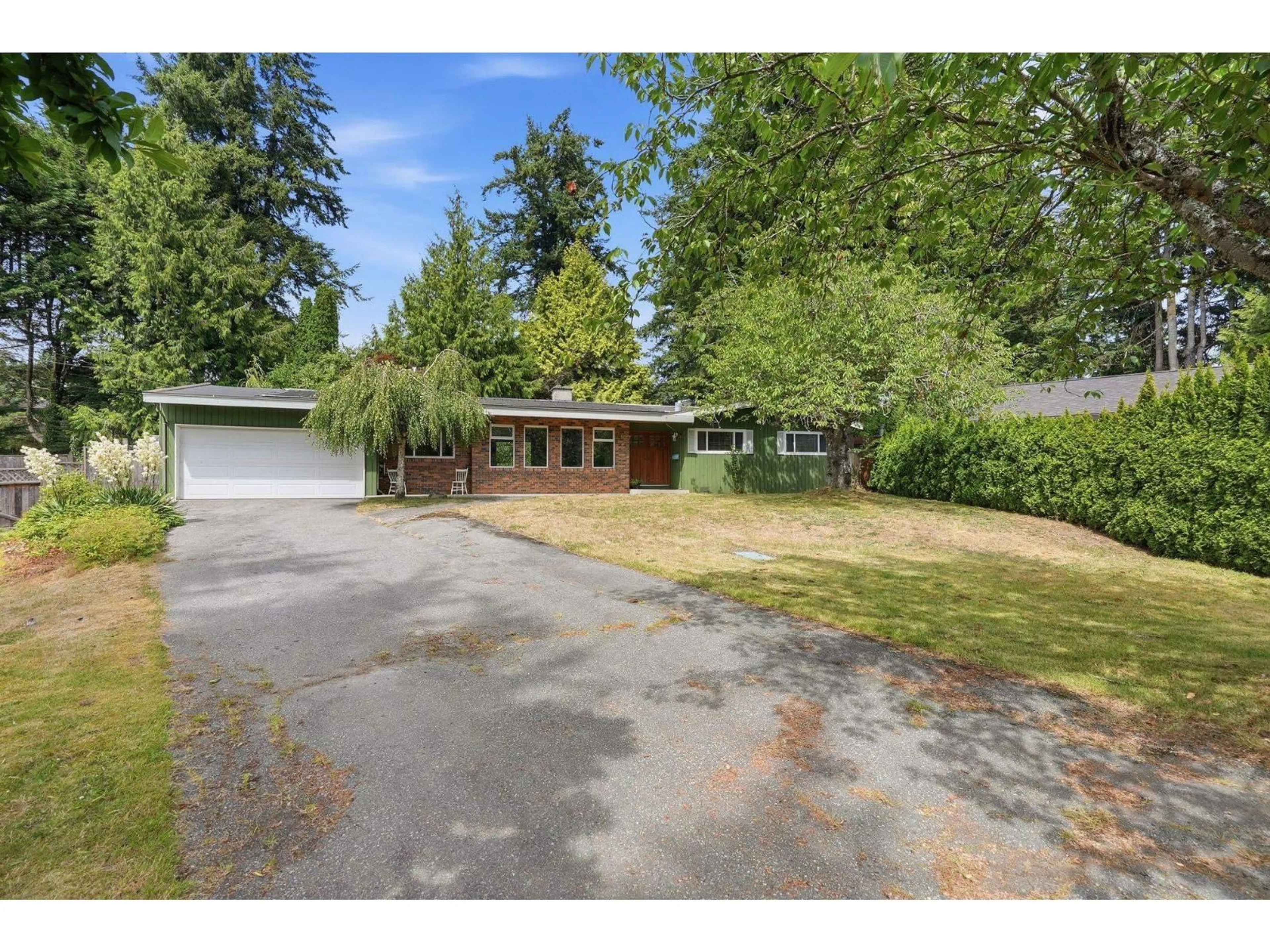 A pic from outside/outdoor area/front of a property/back of a property/a pic from drone, street for 6520 BRADFORD PLACE, Delta British Columbia V4E1G3