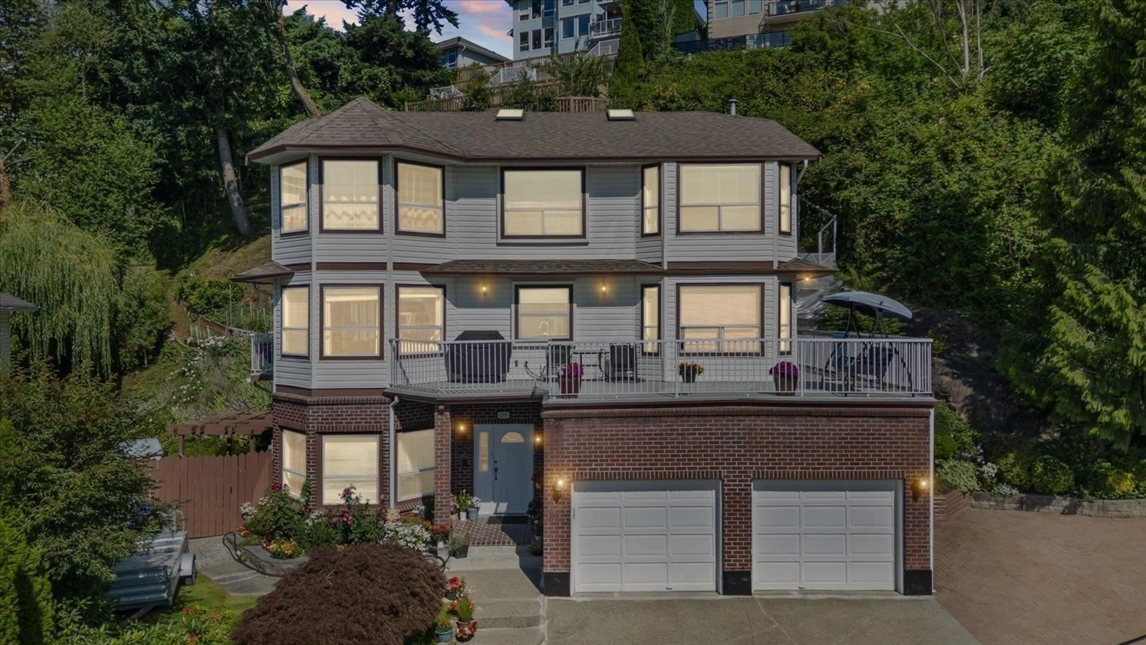 Unknown for 2255 MOUNTAIN DRIVE, Abbotsford British Columbia V3G1E4