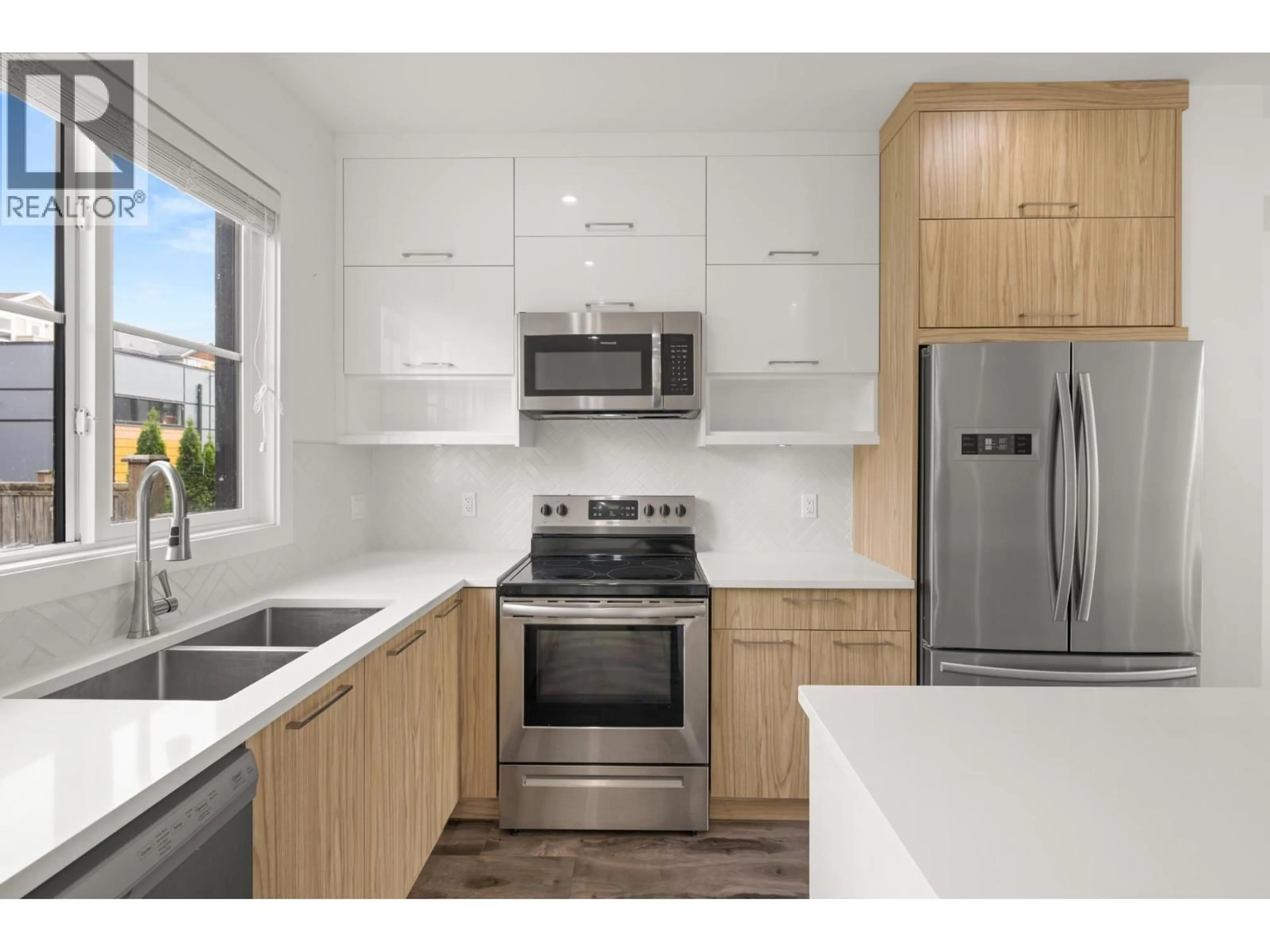 Standard kitchen, unknown for 102 - 3423 ROXTON AVENUE, Coquitlam British Columbia V3B0G7
