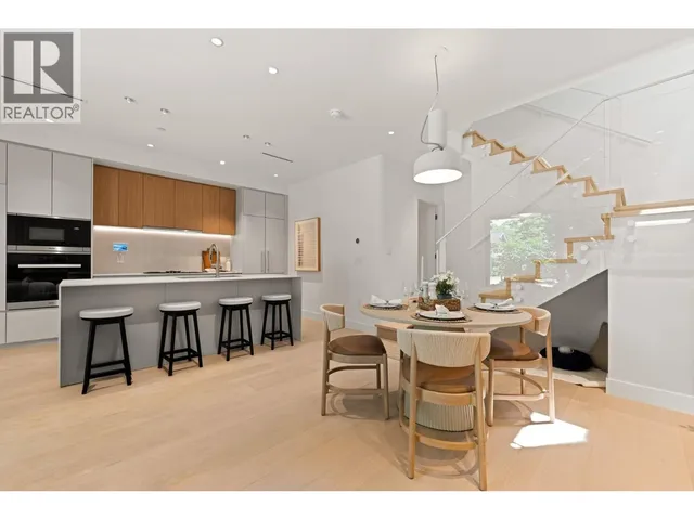 1 - 2926 12TH AVENUE, Vancouver 3