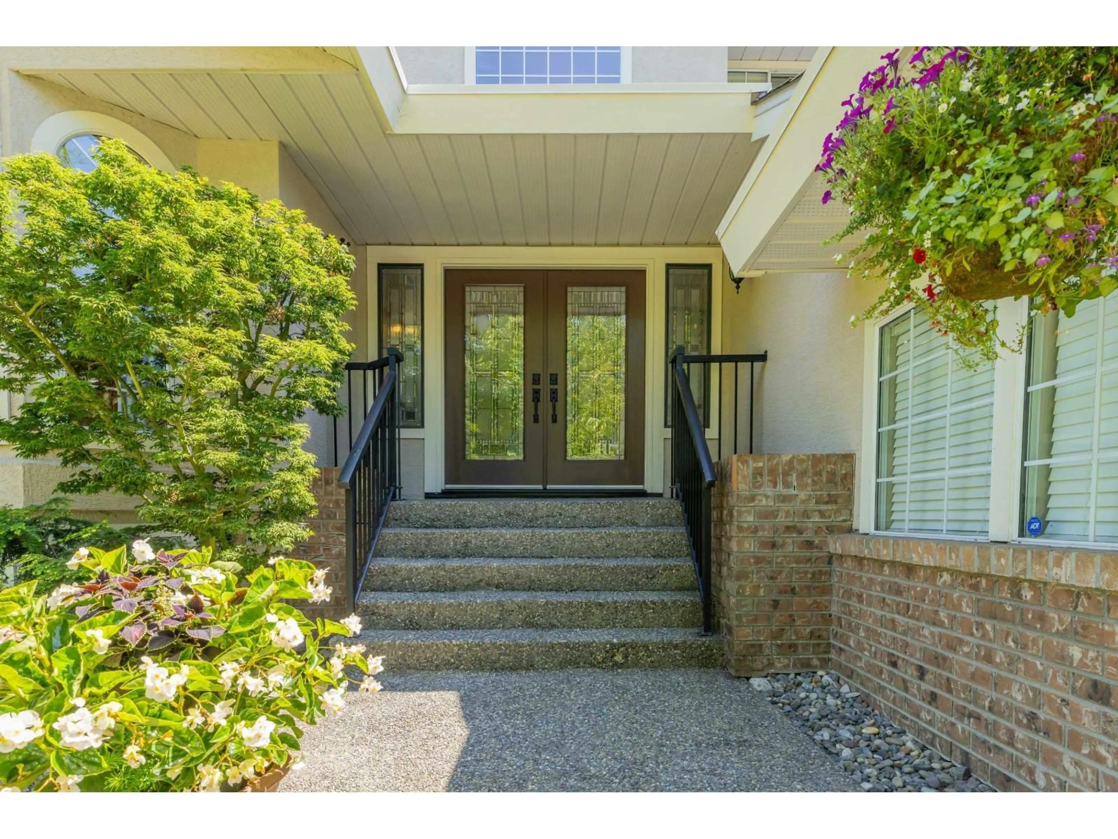 Indoor entryway for 4638 215B STREET, Langley British Columbia V3A8G7
