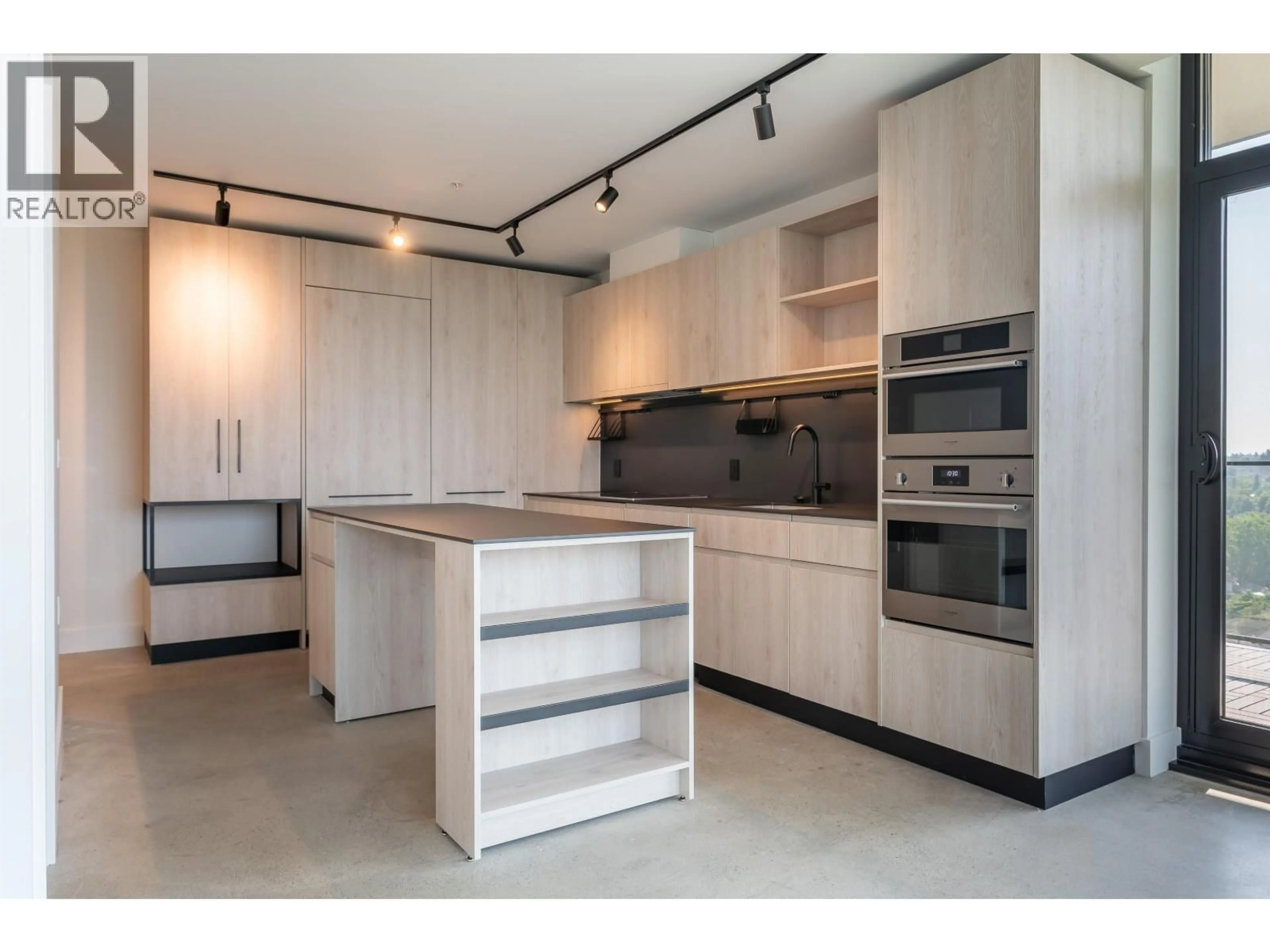 Unknown for 1302 - 3996 DUMFRIES STREET, Vancouver British Columbia V5N0J1